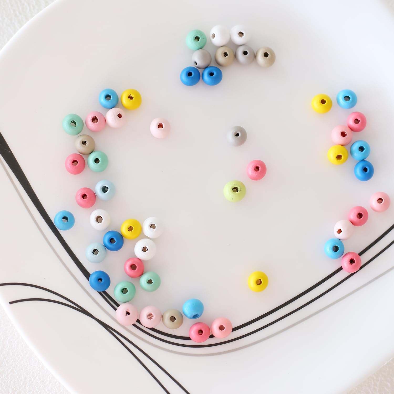 ToBeIT 1000pcs Wooden Beads Assorted Color Round Wood Beads, Painted Hole Round Wood Spacer Beads for DIY Craft, Jewelry Making (Shade - 8mm) - Image 4