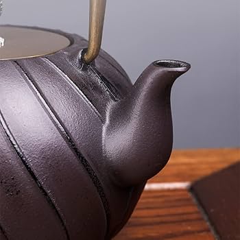 鉄器 急須 伝統工芸 手作り 鉄分補給 鉄瓶　YZS-073 新品未使用】【大容量1200ML】新品 鉄急須 伝統模様 鉄急須鉄瓶