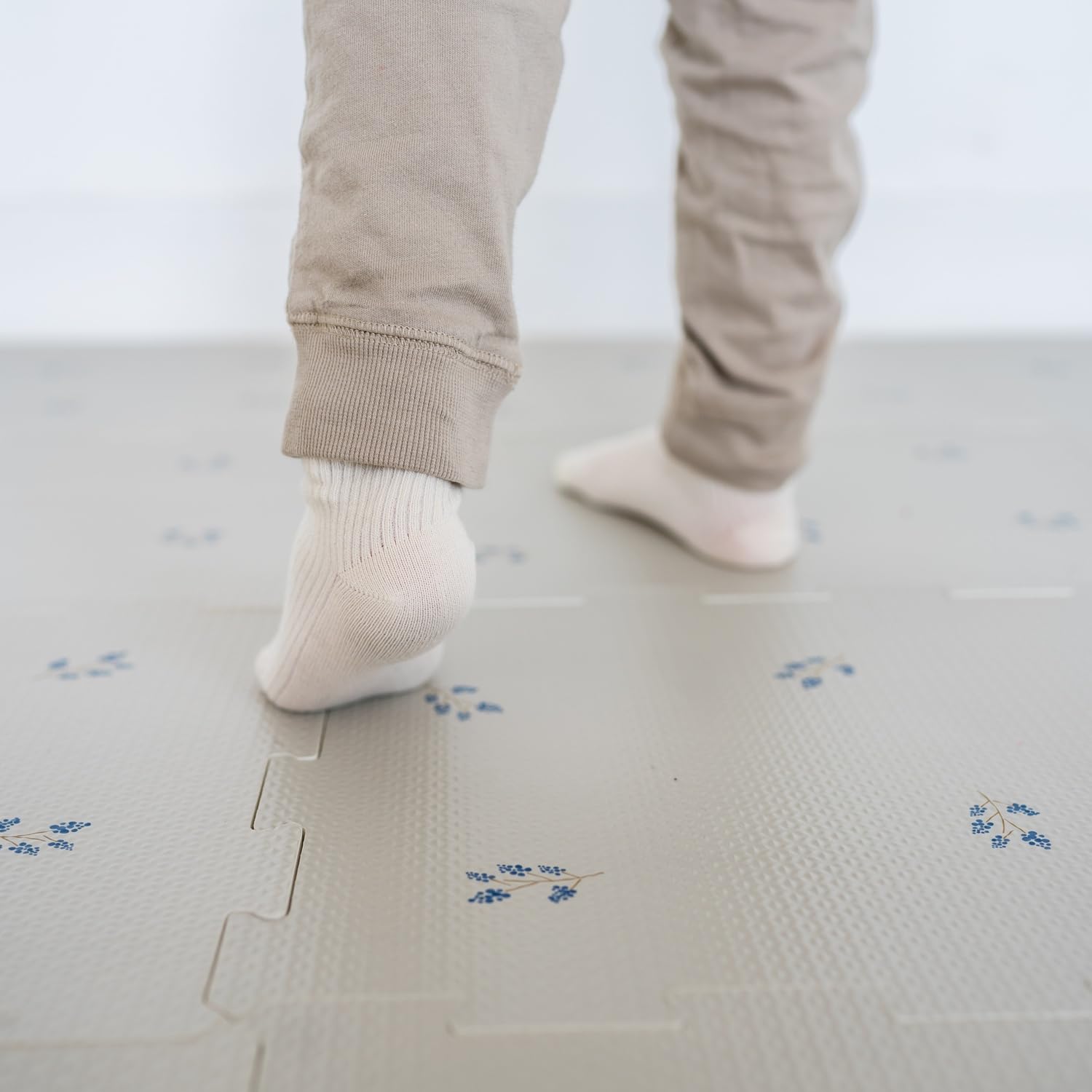 3 Sprouts Tapis de Jeu Puzzle en Mousse, Dalle Mousse Bébé, Myrtille Taupe | Dalles mousse bébé, Tapis puzzle, 180 x 120 cm, Intérieur/extérieur, Facile à nettoyer, Motricité