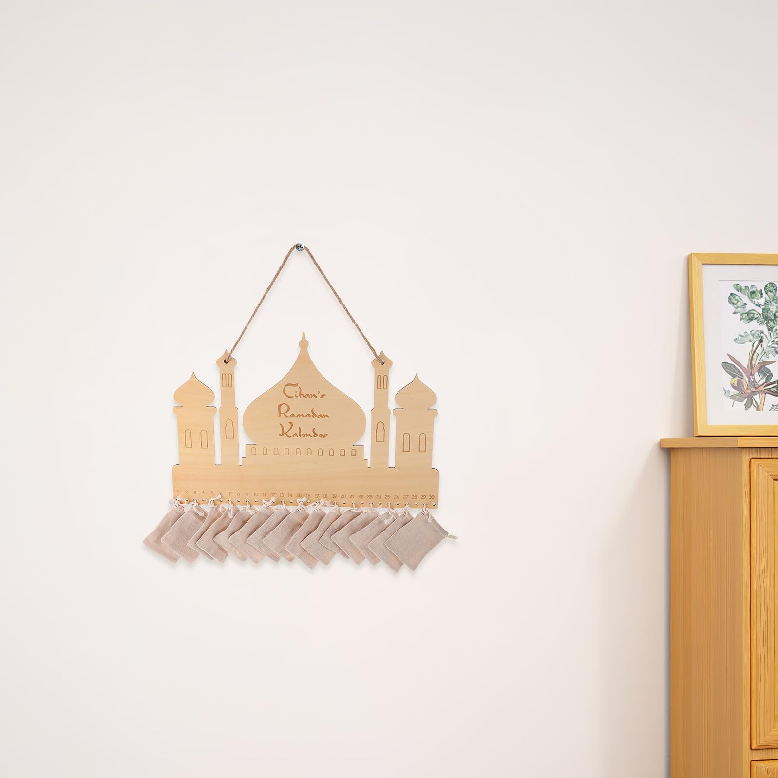 Calendario de Adviento de Ramadán 2026 de Madera con 30 Bolsillos Colgante para Pared, Decoración Islámica Familias, Calendario de Cuenta Regresiva Eid Mubarak
