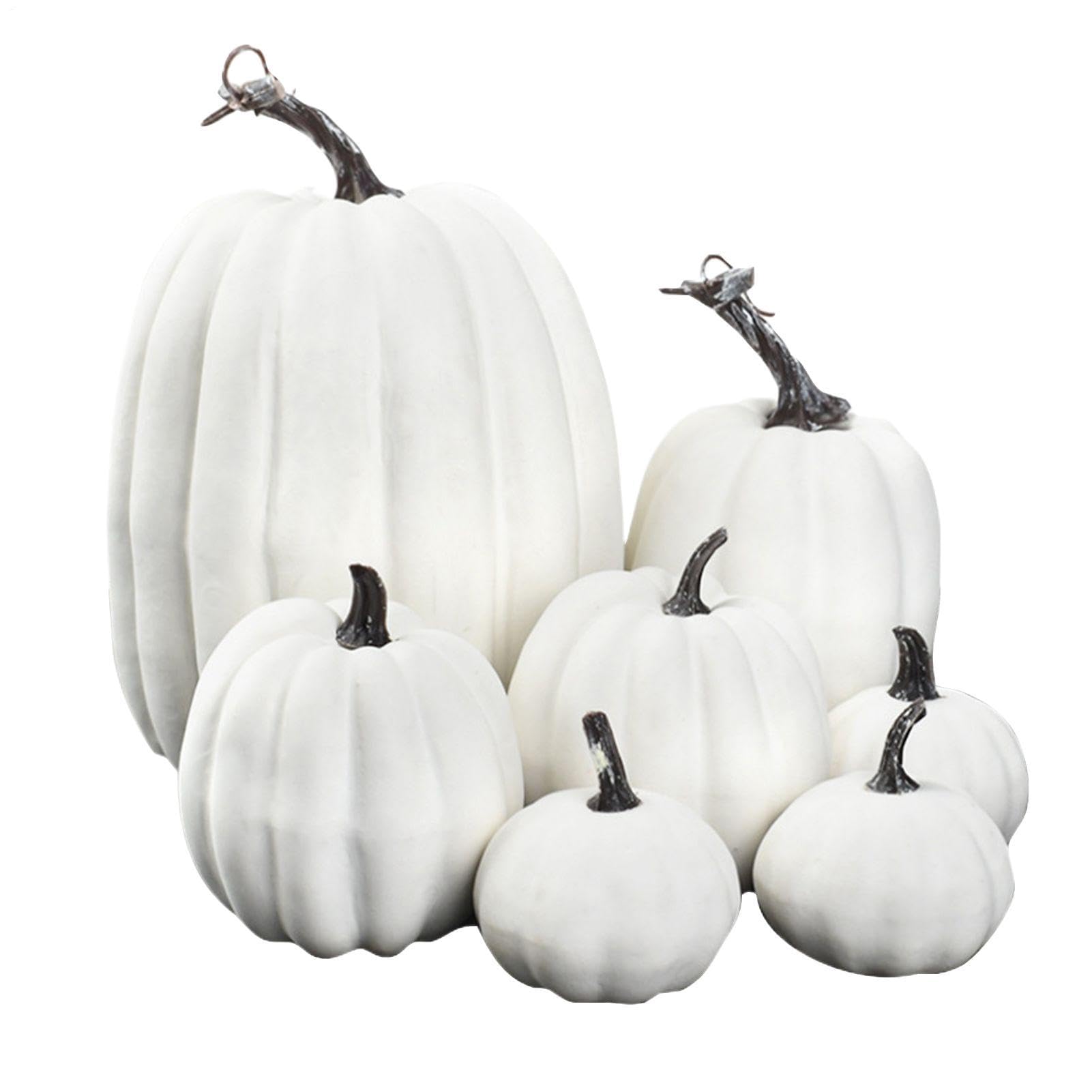 Decoración de Halloween sin manchas usando calabazas artificiales duraderas