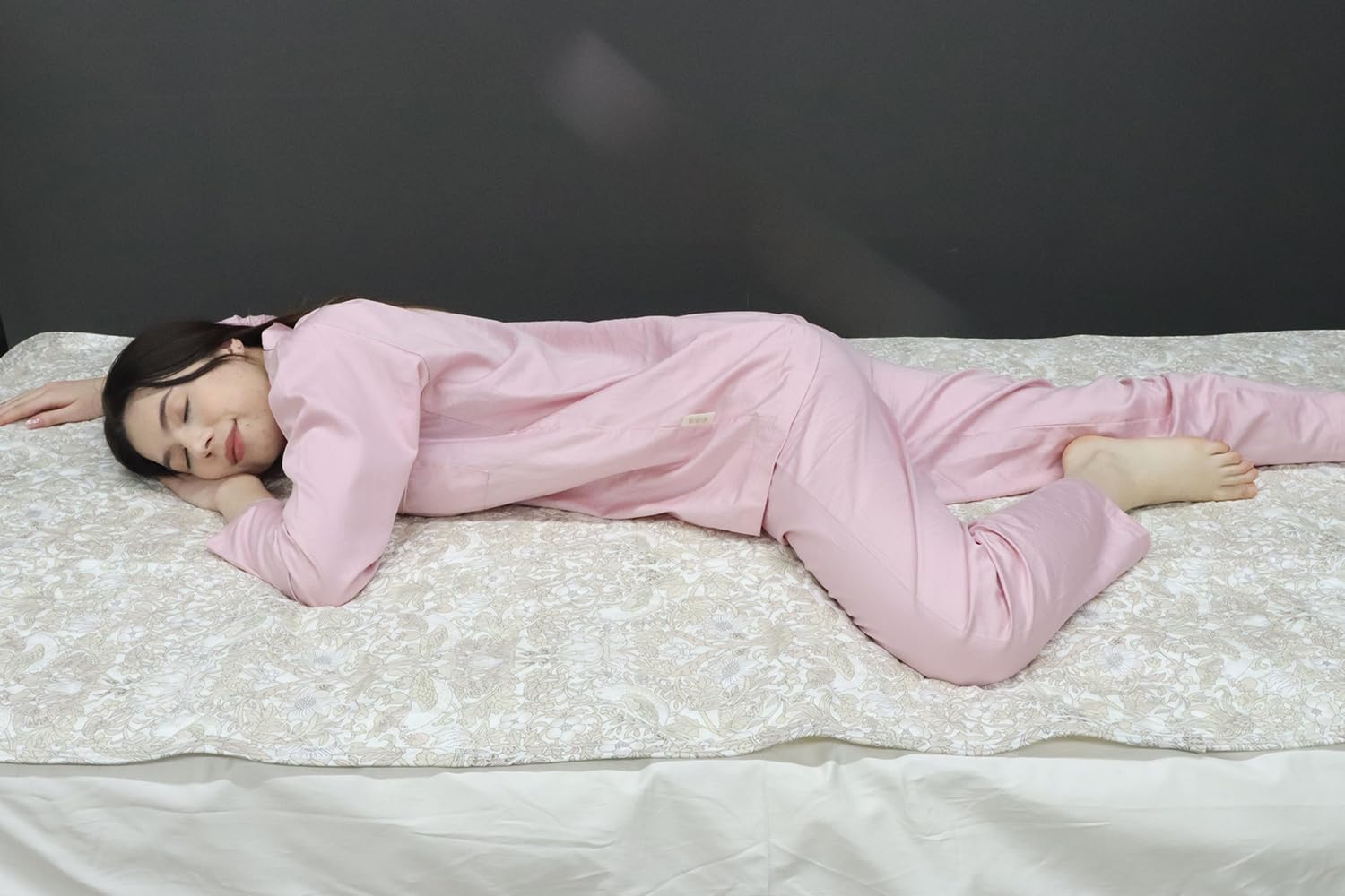 Amazon｜ロマンス小杉 敷きパッド シングル V&A(ヴィクトリア