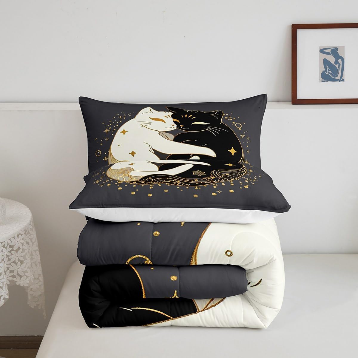 Black White Cat Bedding Set for Kids Boys Girls,Sun Moon Kitten Comforter Set All Season,Cute Galaxy Cat Down Comforter Queen Size,Japenese Style Glitter Stars Animal Quilted Duvet with 2 Pillowcases