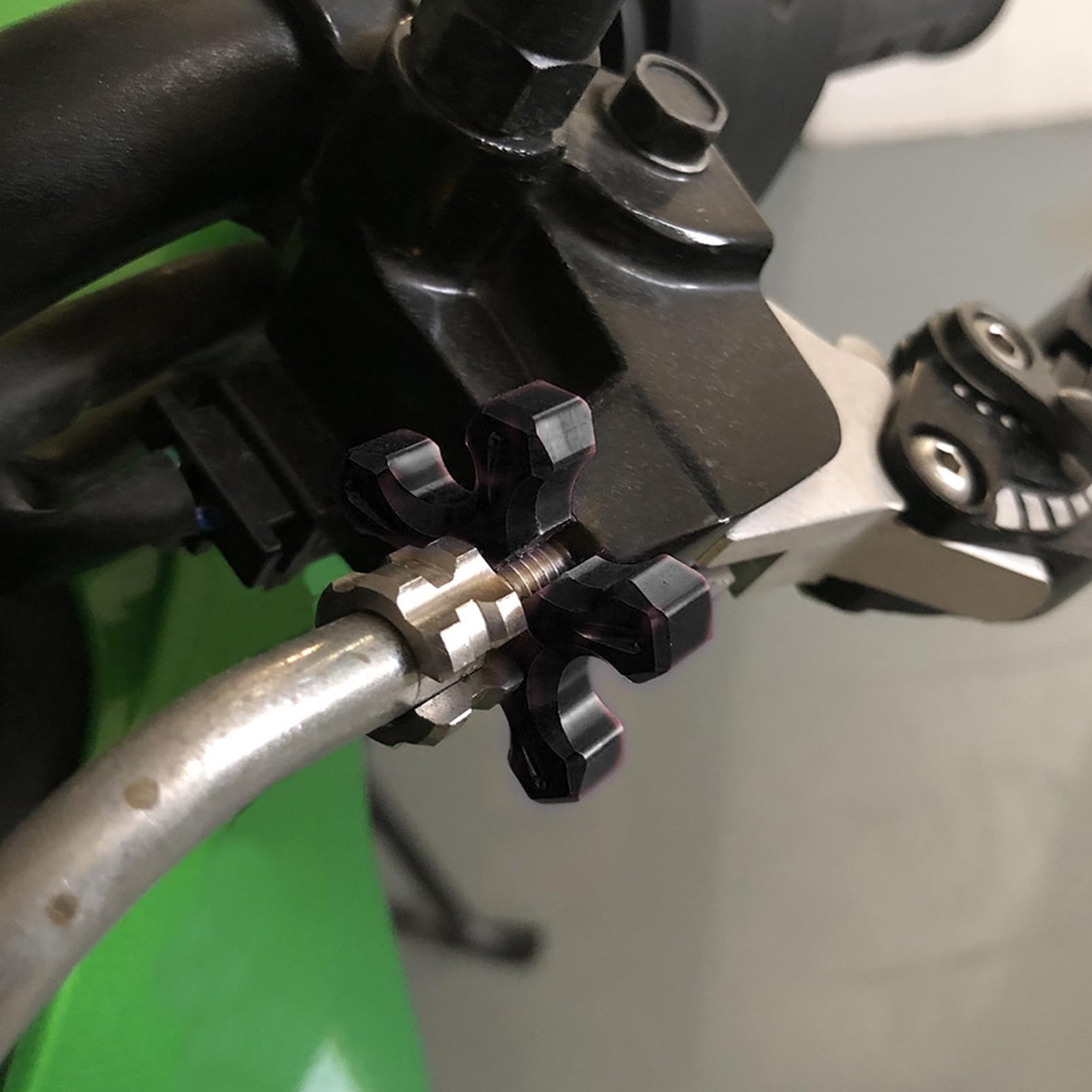 Dioche 2006 Crf 450r Uniwersalny Regulator Linki Sprzęgła CNC ze Stopu Aluminium do Motocykla - Wysoka Precyzja, Trwała, Lekka i łatwa w Montażu - Czarny (BLACK)