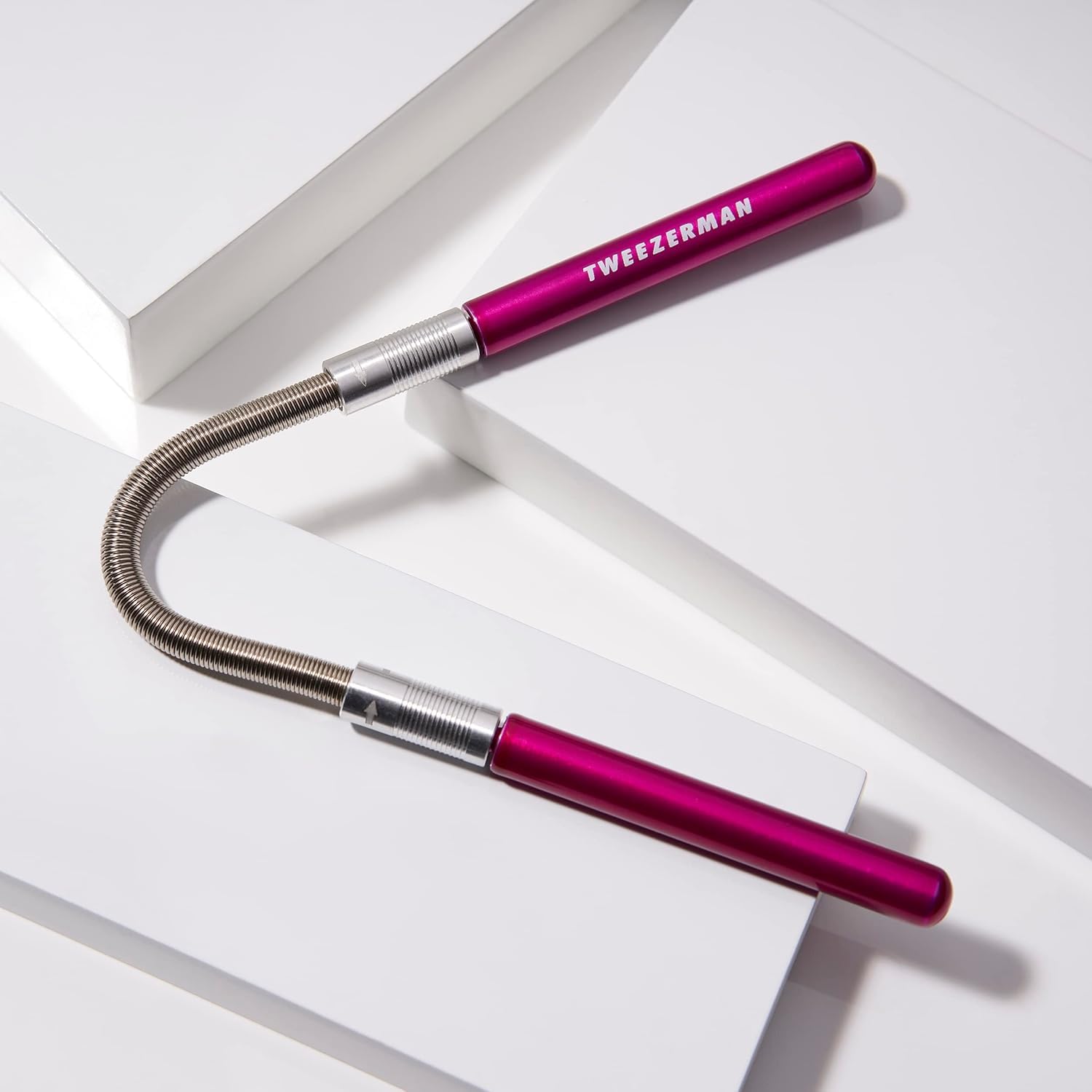 TWEEZERMAN Depilator do twarzy (lekkie wyrywanie, usuwanie włosków, depilator smooth finish), różowy