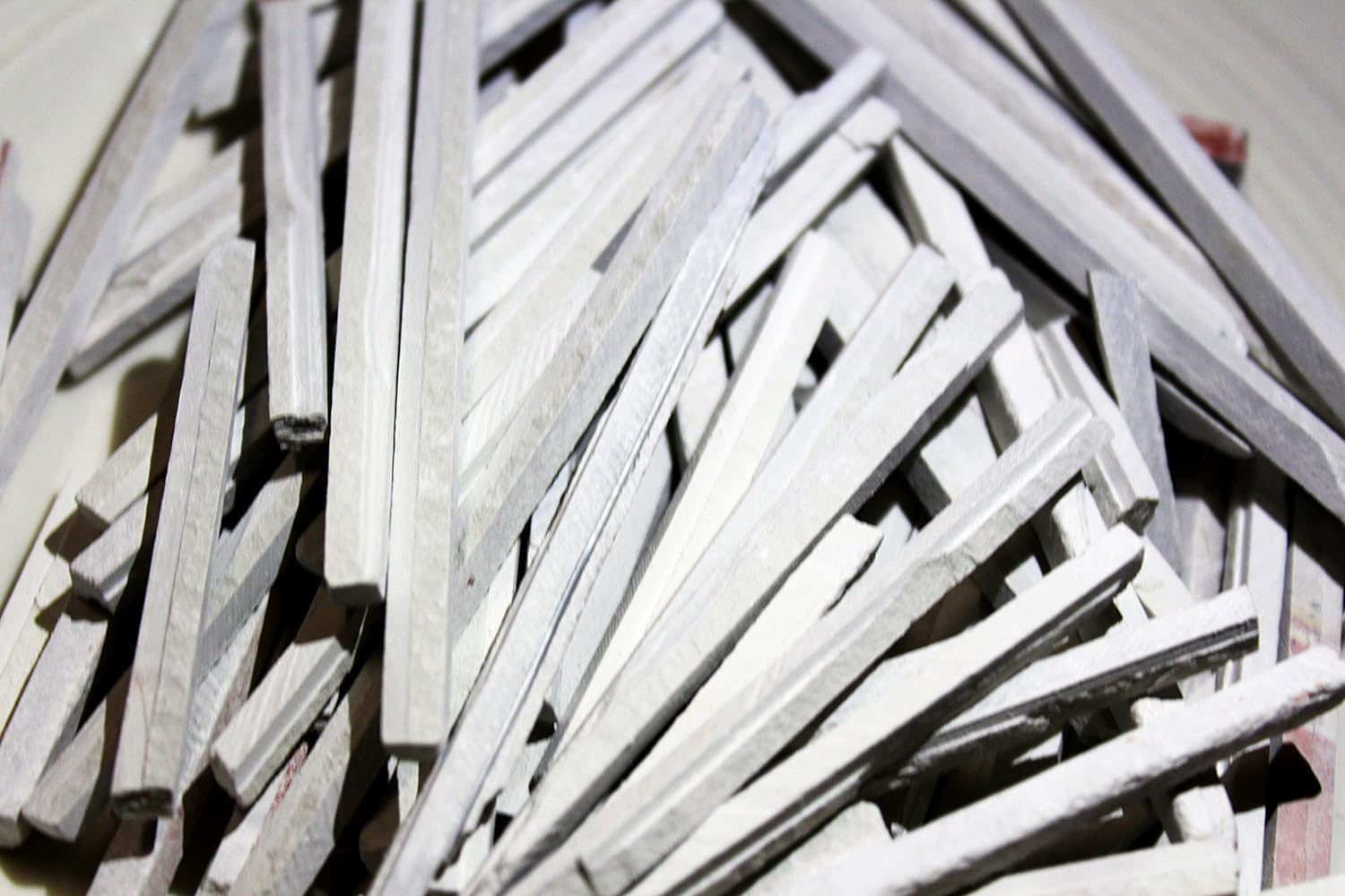 250 Grms Slate Chalk Bars - Edible White & Earthy Colored Thin Pencils thumbnail