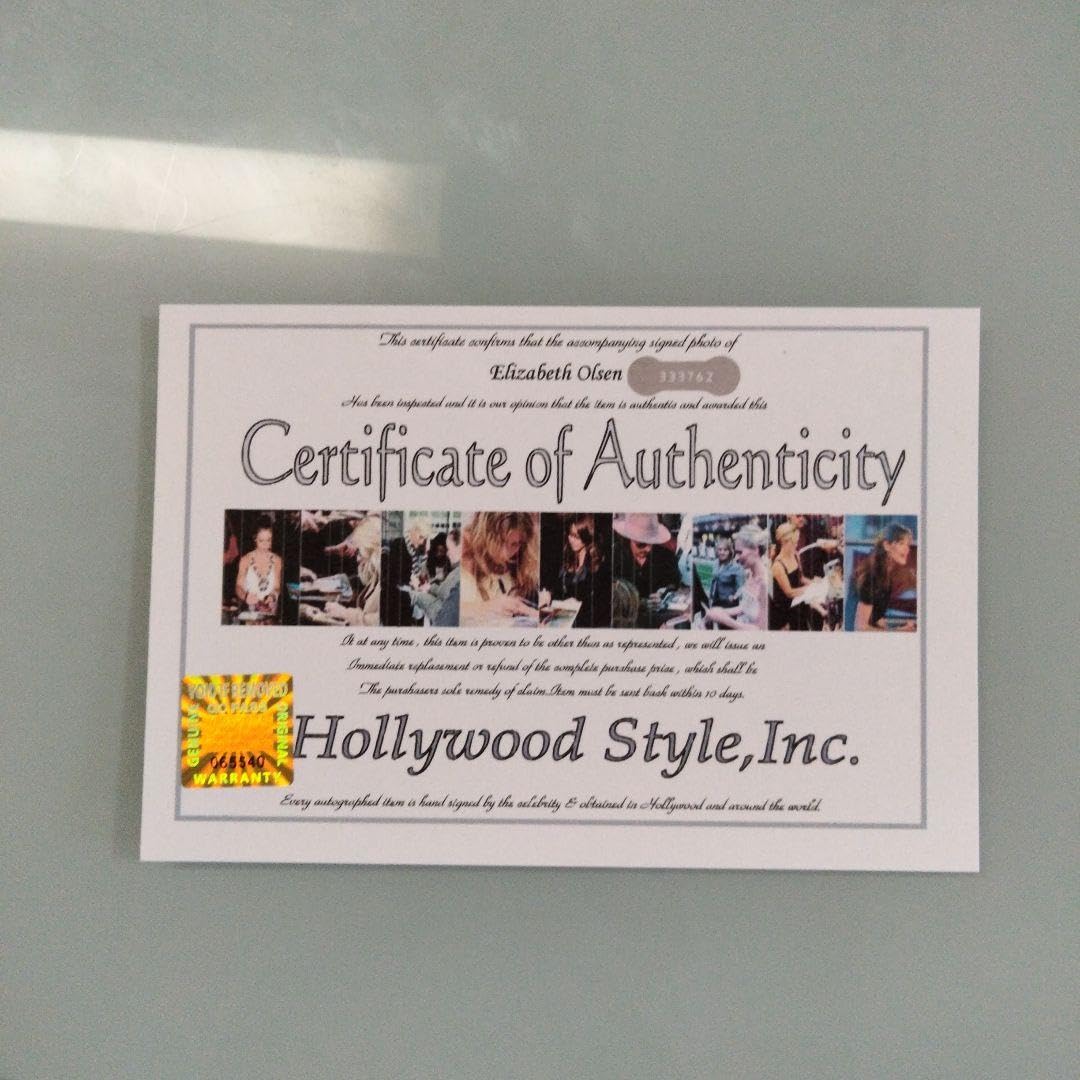 Amazon.co.jp: エリザベスオルセン直筆サイン入り2Lサイズ写真…マーサ  