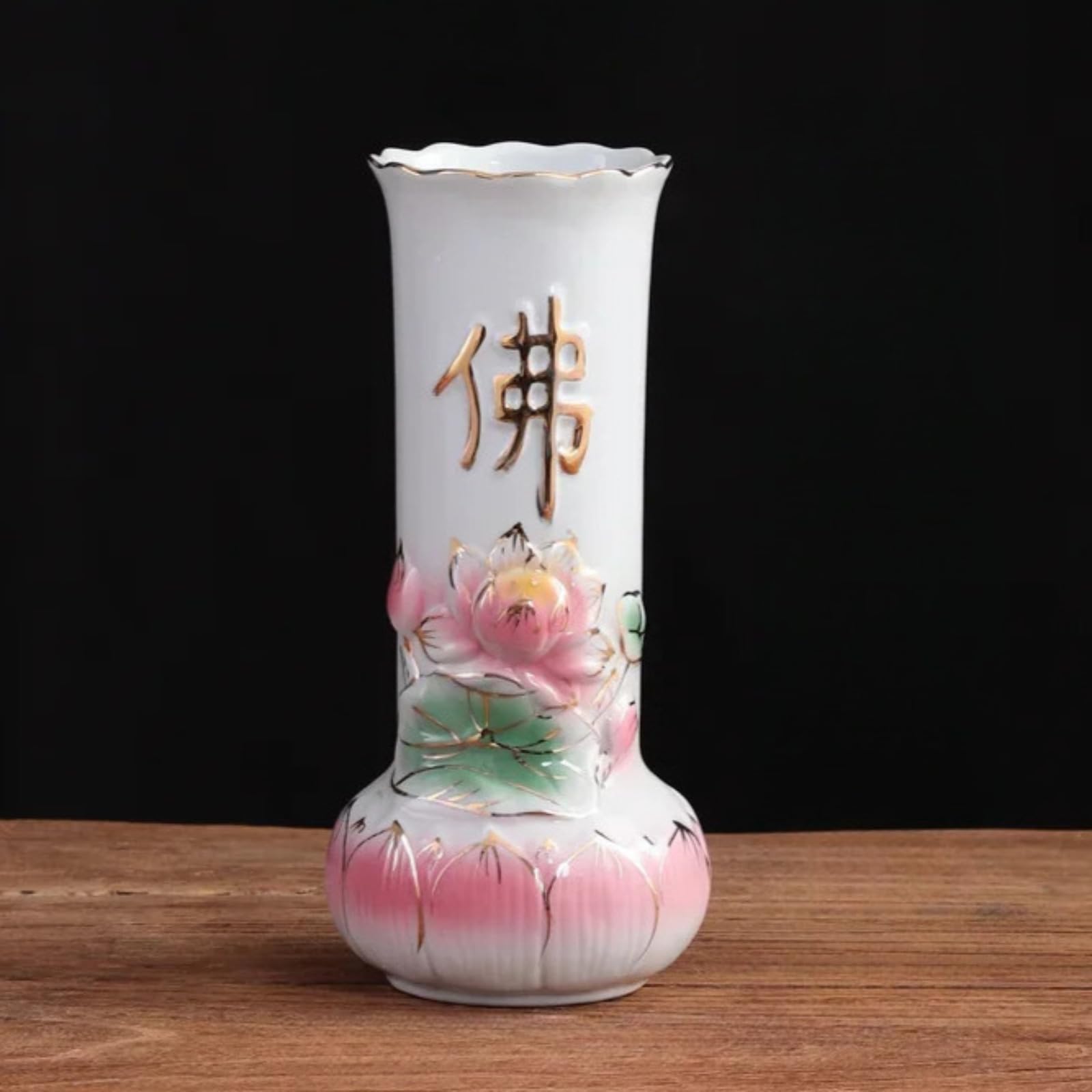 Vase bouddhiste traditionnel en céramique d'artisanat d'art