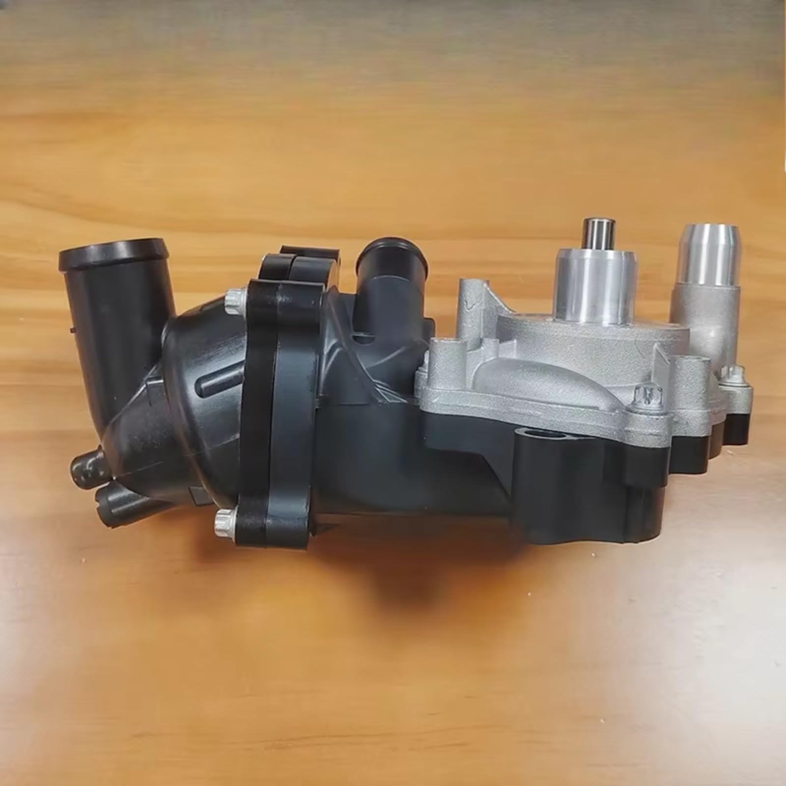Bomba de Agua Motor Compatible Con Para Touareg 7P 2013-2014 Para Touareg 2015-2017 Conjuntos Termostato Bomba Agua Refrigerante Motor Automóvil OEM 079121012D