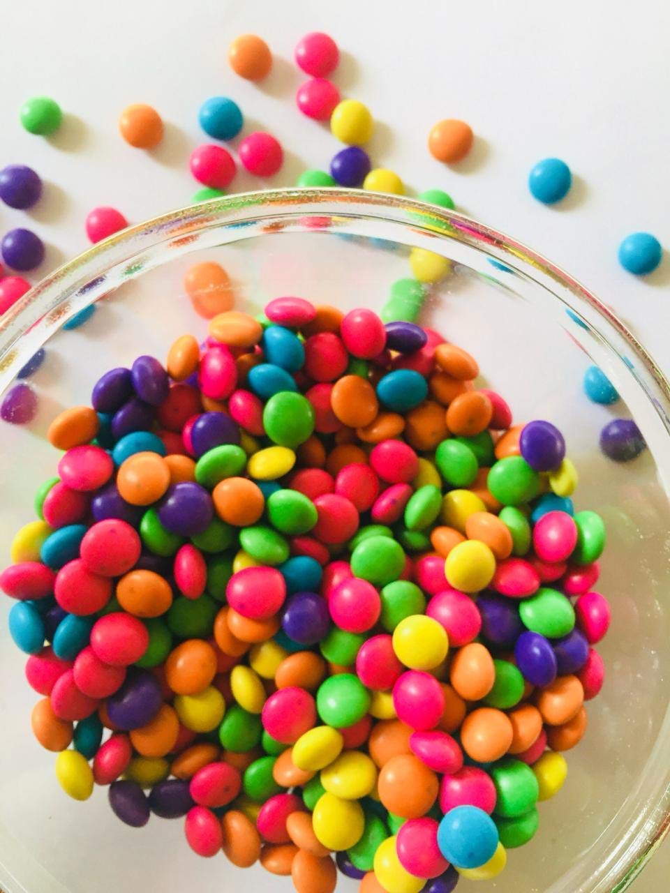 Simply Raw Gems Chocolates (Chocolates Buttons) (200 GRM) Amazon.in