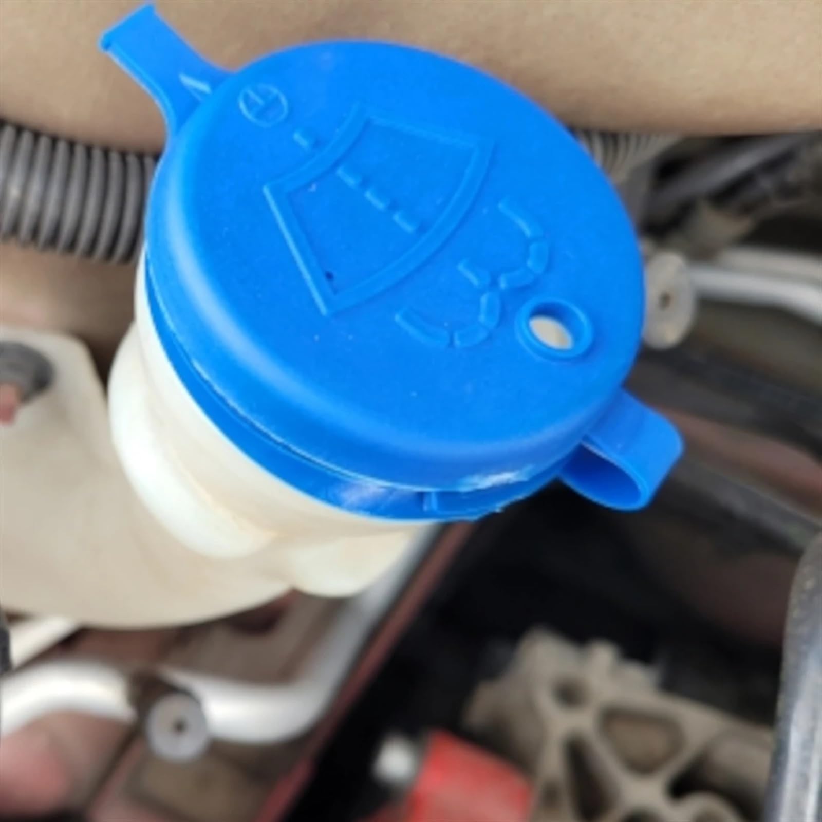 Pokrywa zbiornika płynu do mycia szyb Peugeot 405 406 i 806 numer części 643230