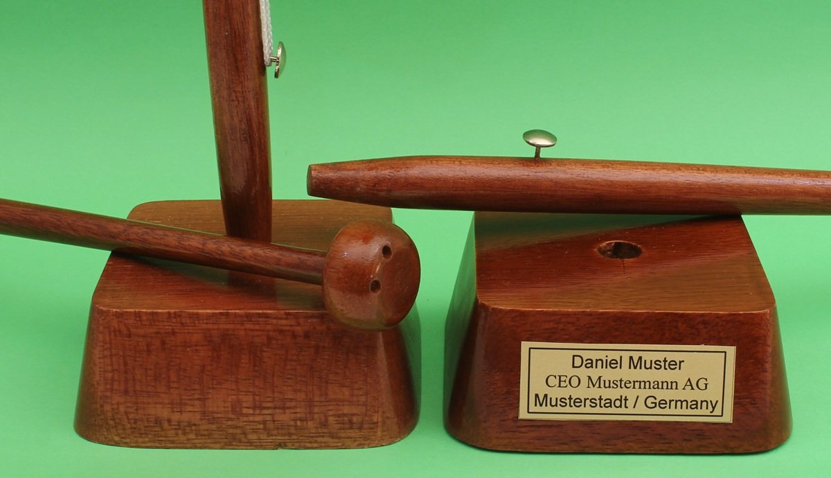 Buddel Bini Mazedonien Tischflagge 15x25cm - Profi Qualität Tischfahne