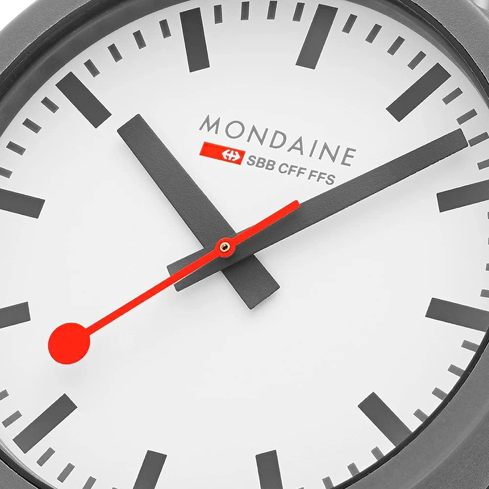 Mondaine Orologio Analogueico Quarzo Uomo con Cinturino in Tessuto MS141110LU Mondaine Orologio Analogueico Quarzo Uomo con Cinturino in Tessuto MS141110LU