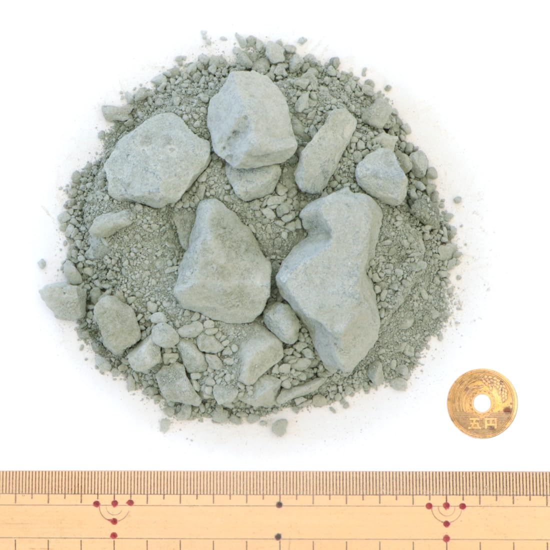 Amazon | 青砕石 0-30mm 20kg (9.7L)×10袋 (200kg) [粒調砕石] [M-30