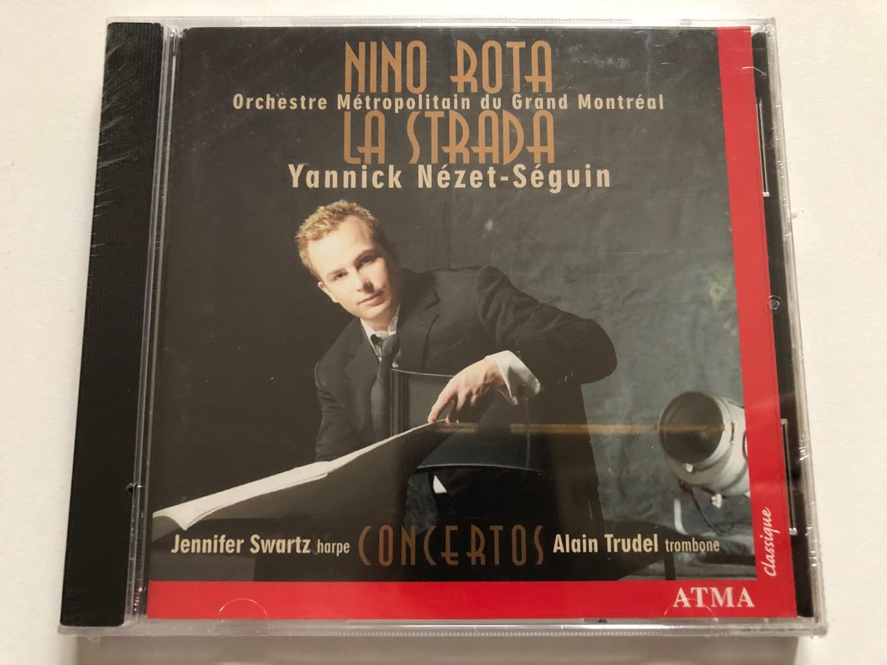 La Strada / Concertos [Audio CD] Yannick N zet-S guin; N. Rota; Jennifer Swartz; Alain Trudel; Nino Rota; Yannick Nézet-Séguin; Orchestre M tropolitain du Grand Montr al and Orchestre Métropolitain du Grand Montréal