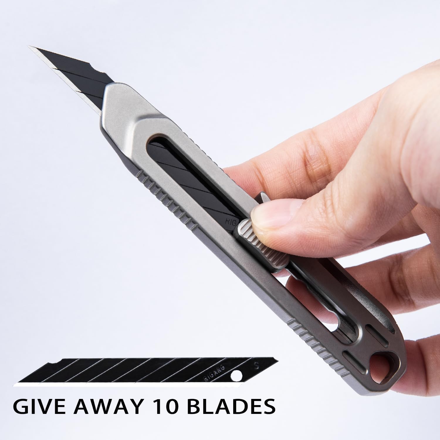 Titanium Pocket Knife with Clip Small EDC Retractable Box Cutter Flipper Utility Knife 10pcs Carbon Steel Blades