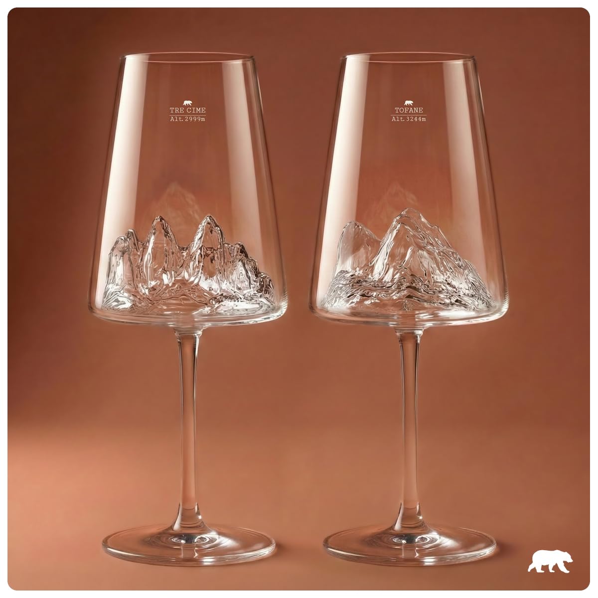 Alaskan MAKER | Estuche de 2 copas de vino 400 ml - Vidrio borosilicato soplado boca - Montaña en relieve 3D en la parte inferior | Estuche premium magnético | TOPOGRAPHIC (Tre Cime di Lavaredo