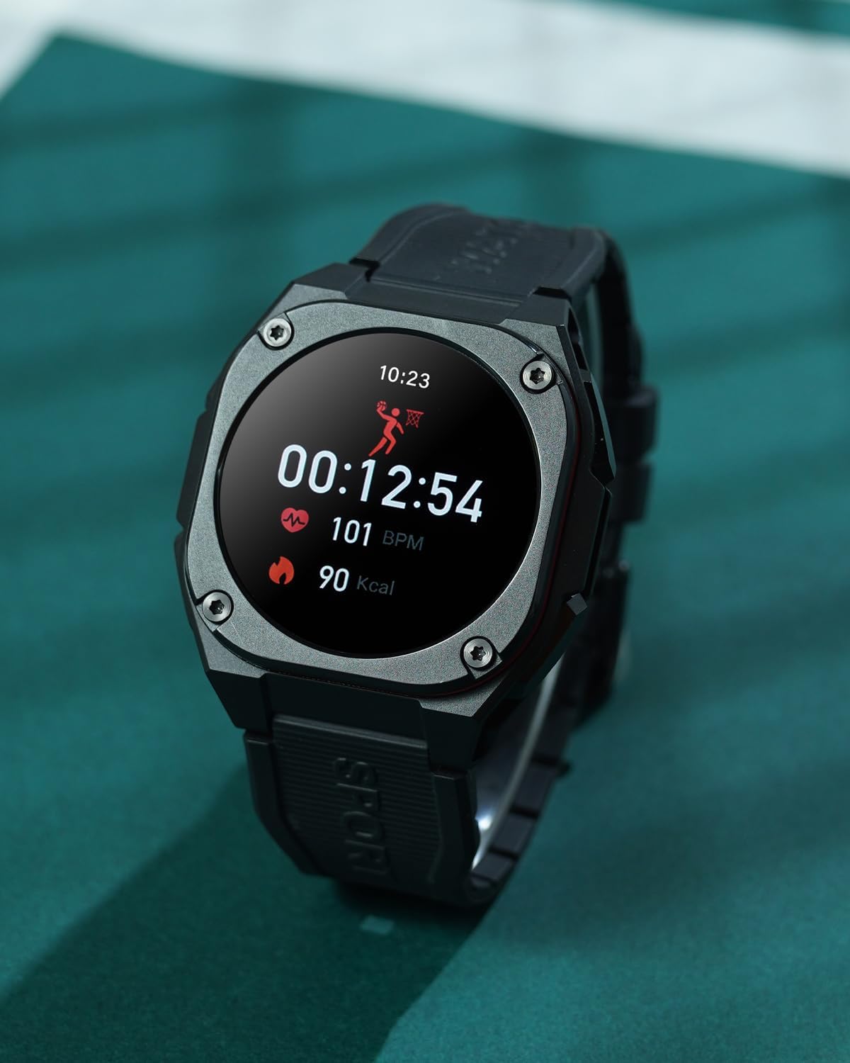 Easyfone B3 Smart Watch displaying activity data during exercise