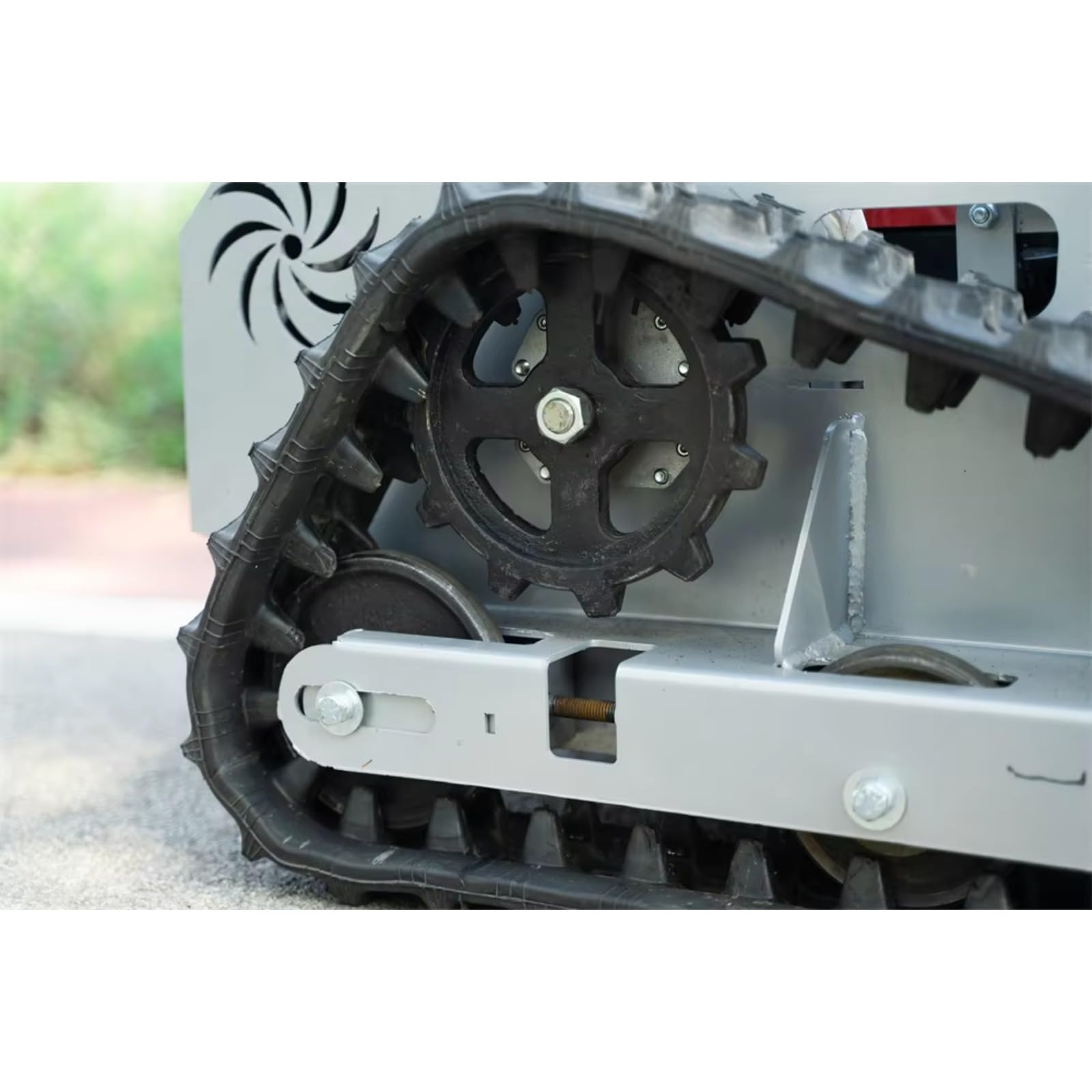 Cortacésped con orugas, cortador de césped estilo tanque de control remoto para pendientes y terrenos ásperos, cortacésped resistente a control remoto para patio, granja, trabajo en ladera
