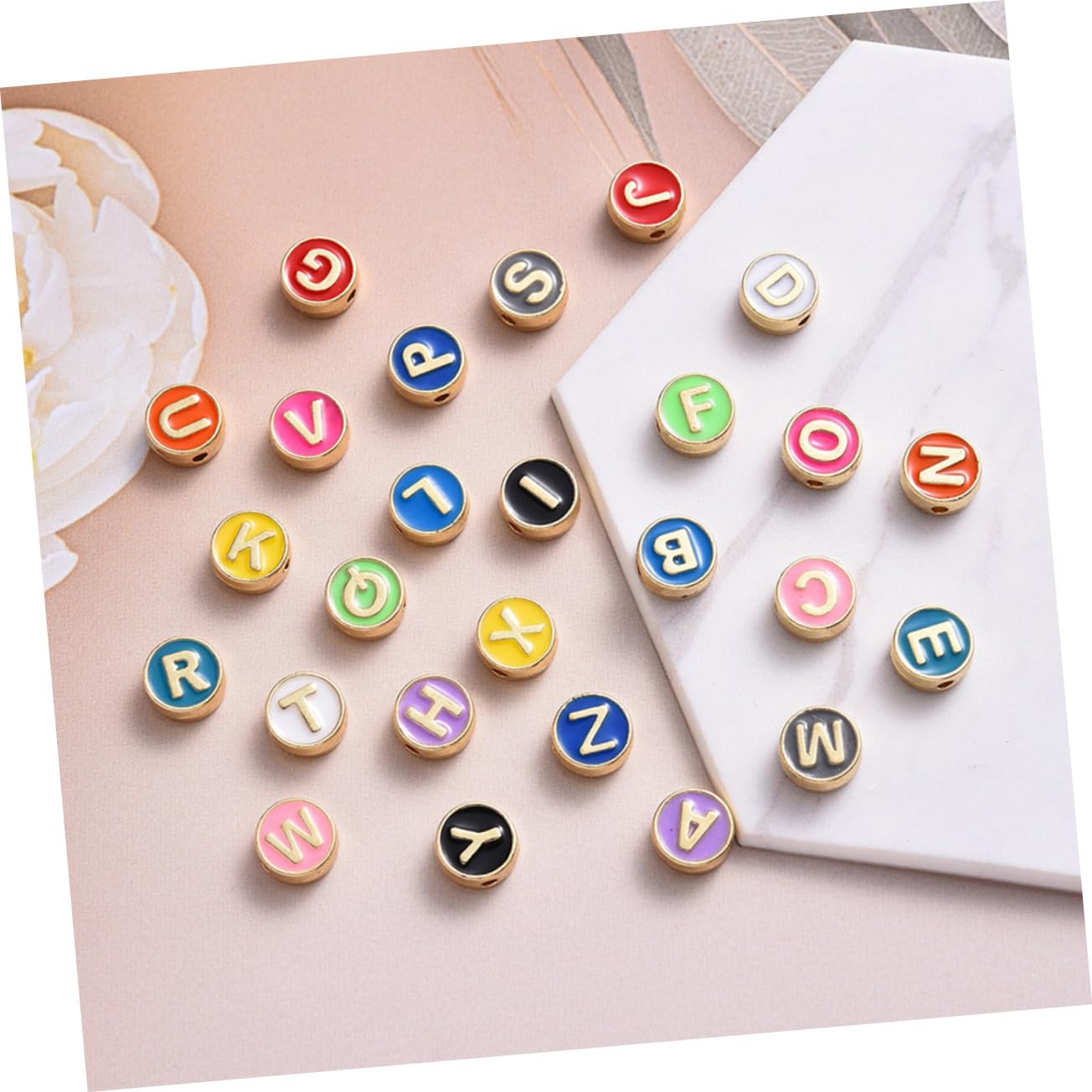 NUOBESTY 130pièces De Bracelet Lettres Colorées Multifonctionnelles pour Création De Bijoux