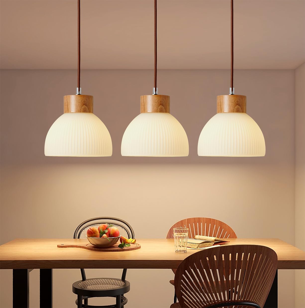 Moderne Industrial Pendelleuchte 3-flammig aus Holz mit Glas-Dekor, verstellbares Kabel E27 Hängeleuchte für Wohnzimmer, Esszimmer, Büro & Hotel