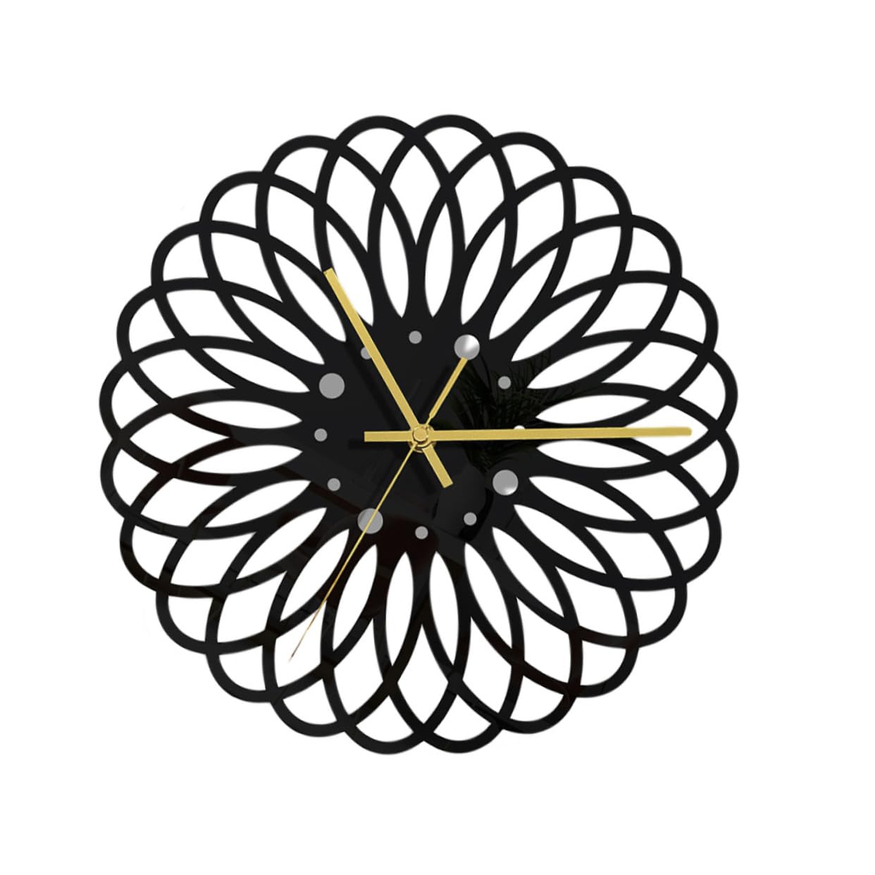 Horloge murale silencieuse pour salon créant une ambiance zen et géométrique