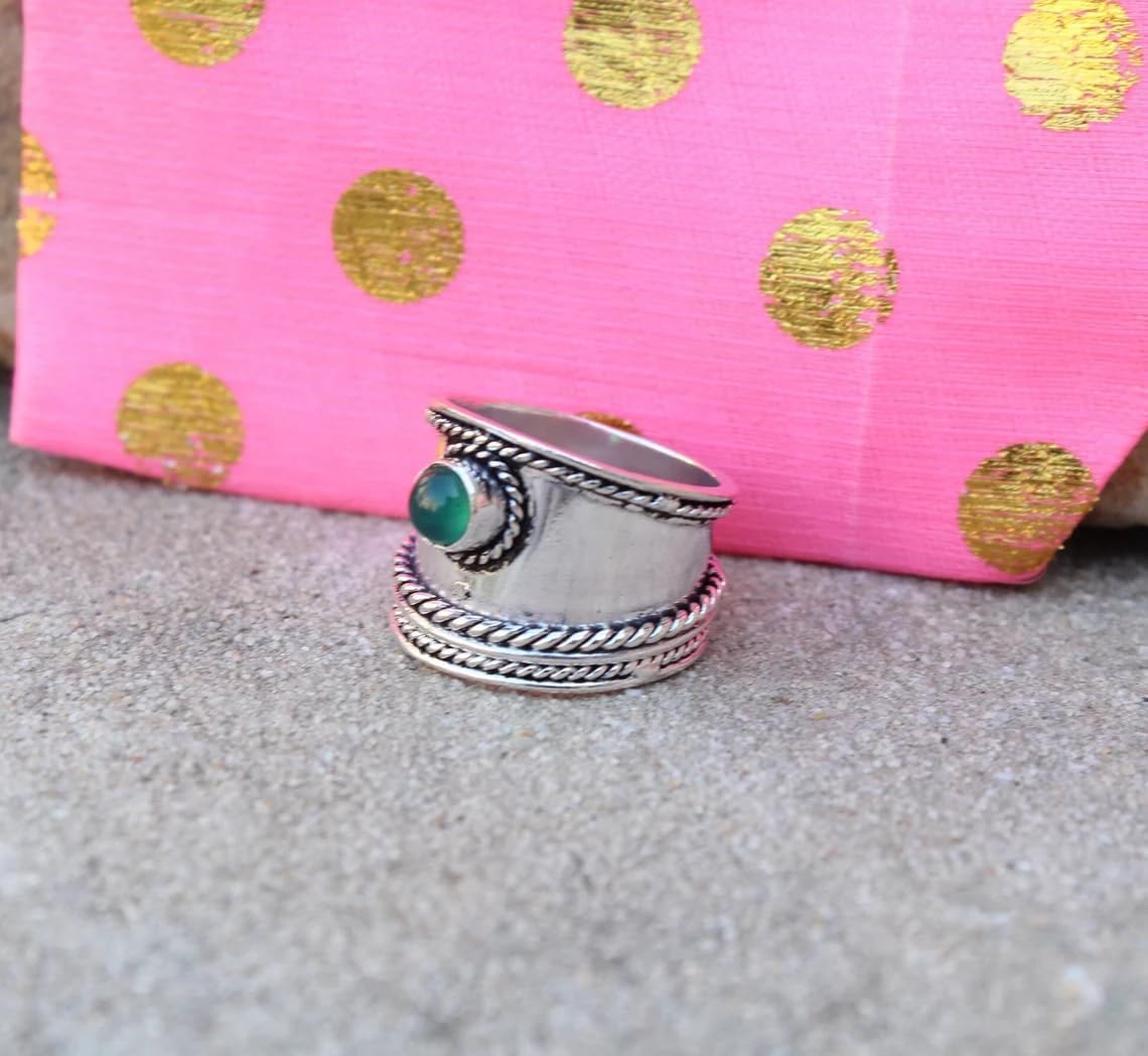 Green Onyx Ring| Green Oval Gemstone Ring| Daily Wear Ring| Cabochon Ring| Bohemian Ring| August Birthstone Ring| Attractive Ring| Vintage Ring| Dainty Ring| Women Gift Ring| Green Onyx Jewelry