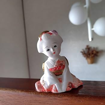Amazon.co.jp: 舞妓さん 陶器製 京都人形 置物 : おもちゃ