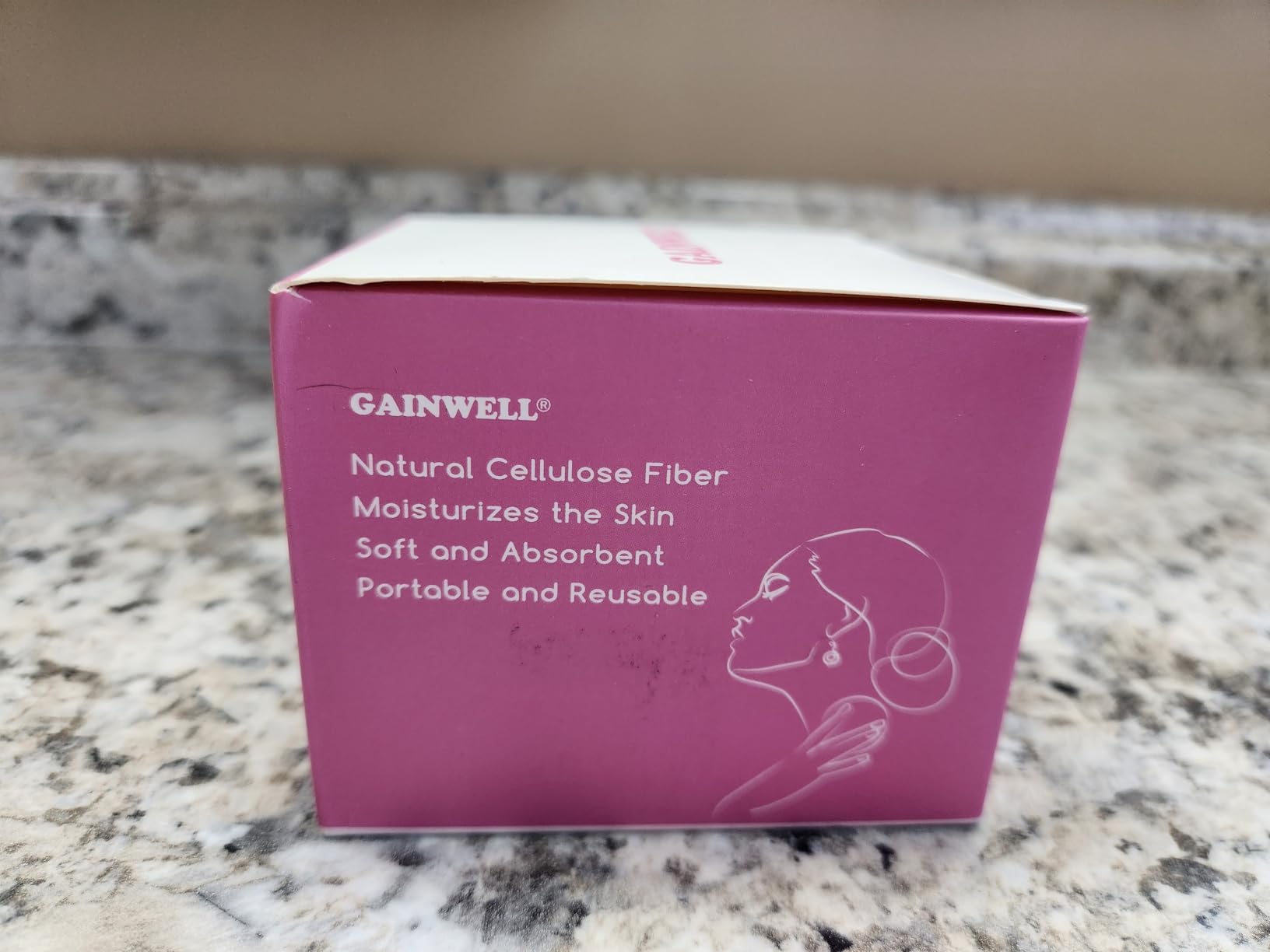 GAINWELL 50-Count Compressed Facial Sponges with Storage Container, for Facial Cleansing, Reusable Makeup Remover, Portable, Suitable for Travel, White