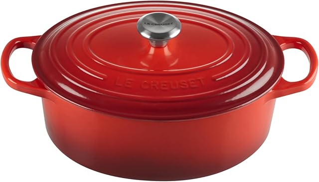 Le Creuset Signature żeliwne naczynie do pieczenia z pokrywką, Ø 25 cm, owalne, nadaje się do wszystkich rodzajów kuchenek i indukcyjnych, pojemność: 3,2 l, 3,672 kg, kolor wiśniowy