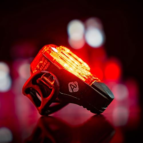 Vista 11 de LEZYNE KTV Drive Pro Alert - Luz trasera para bicicleta, recargable por USB, duradera, resistente a la intemperie, IPX7, luz trasera LED blanca