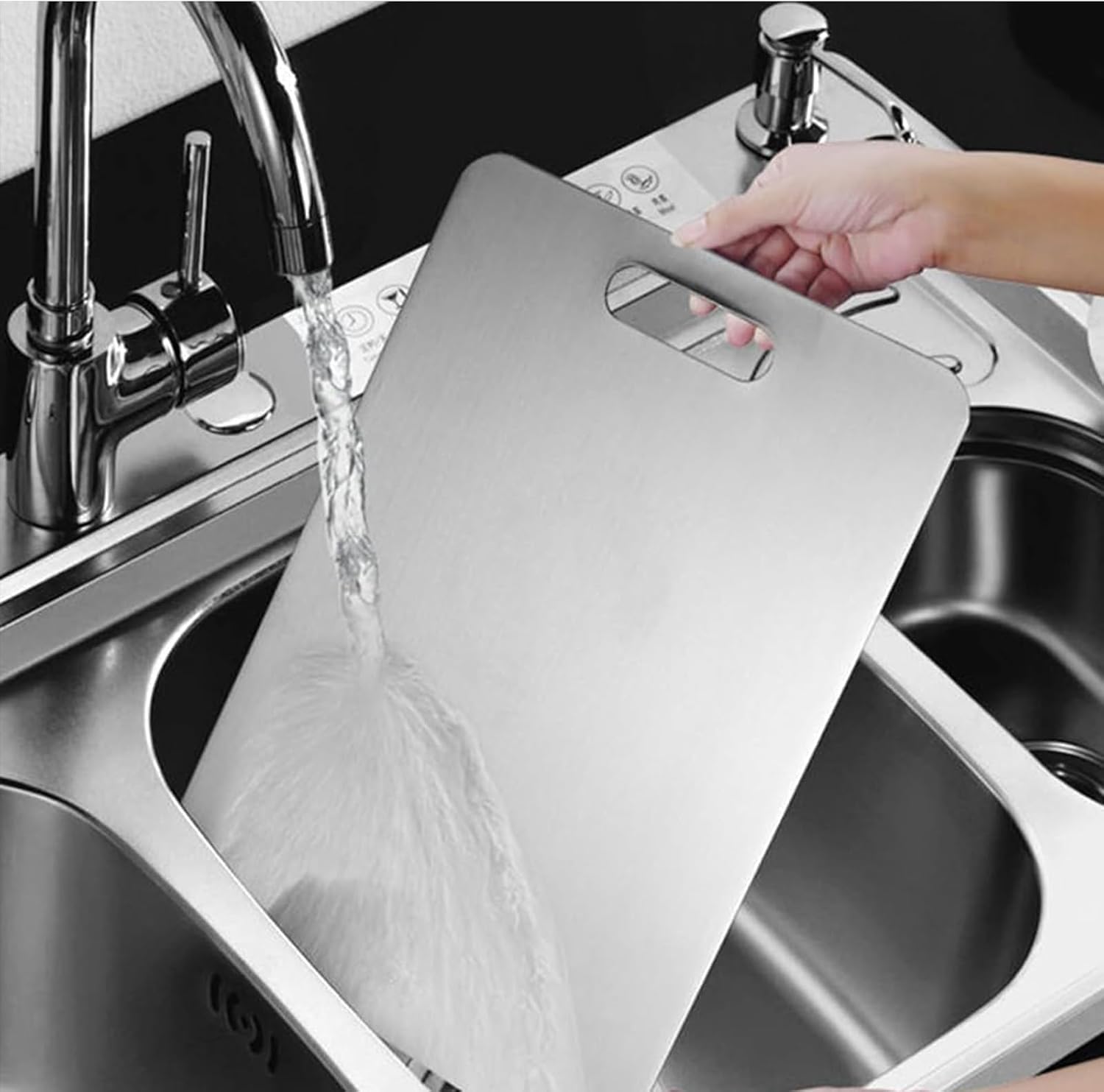 Pavlleen Tagliere in acciaio inox, Tagliere in Titanio per Cucina, Igiene e Durata Tagliere, per tagliare carne, pane, verdura, frutta (34 * 23cm)