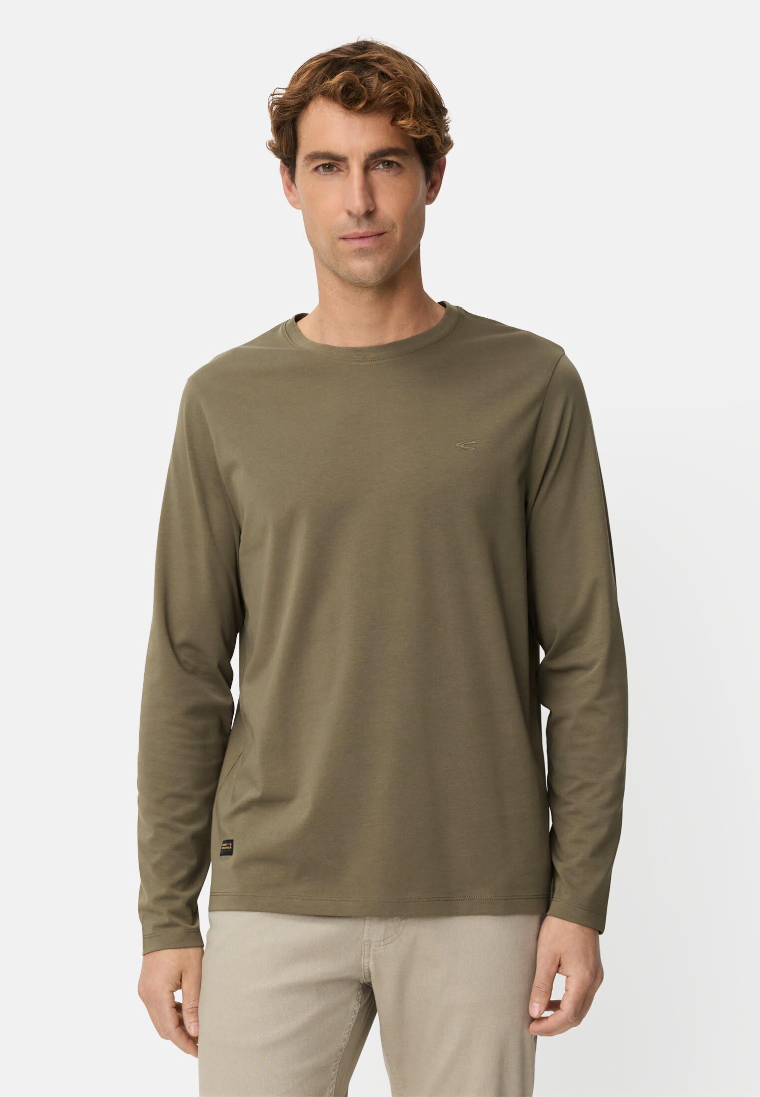 camel active Herren Langarmshirt mit Stretch | bequemes Langarm T-Shirt mit Rundhalsausschnitt und der Quick-Drying-Funktion im Regular Fit
