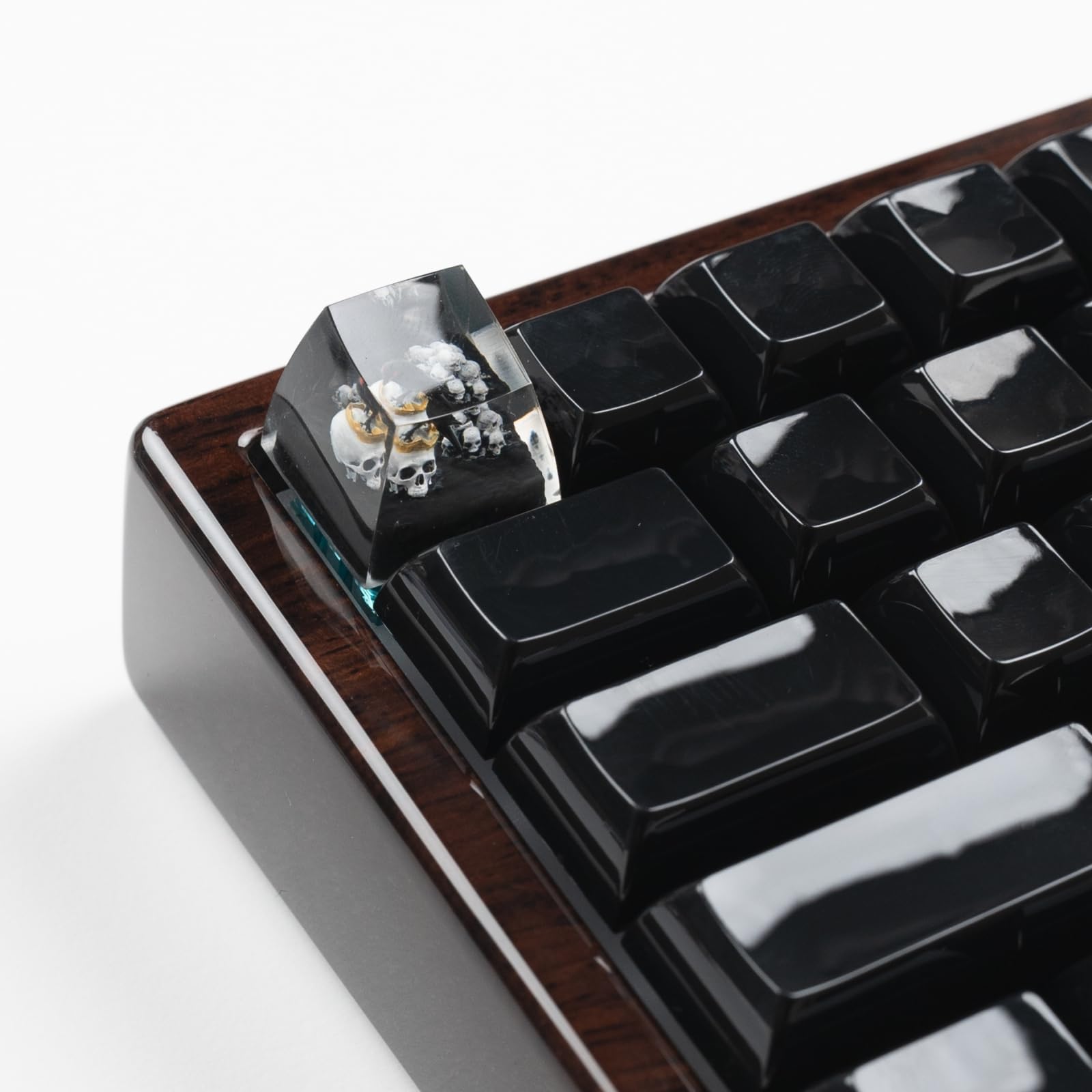 Amazon.com: ULTRAEQUIP Artisan Keycaps Raven & Crow Resin Skull