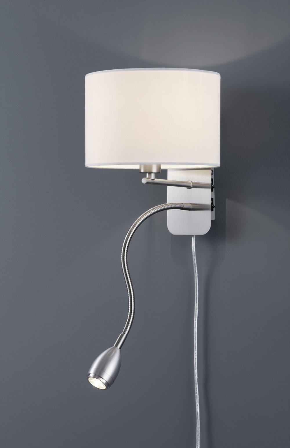 Trio Leuchten Wandleuchte Hotel 271170201, Metall Nickel Matt, Stoffschirm Weiß, E14, LED 1 x 3.1 Watt