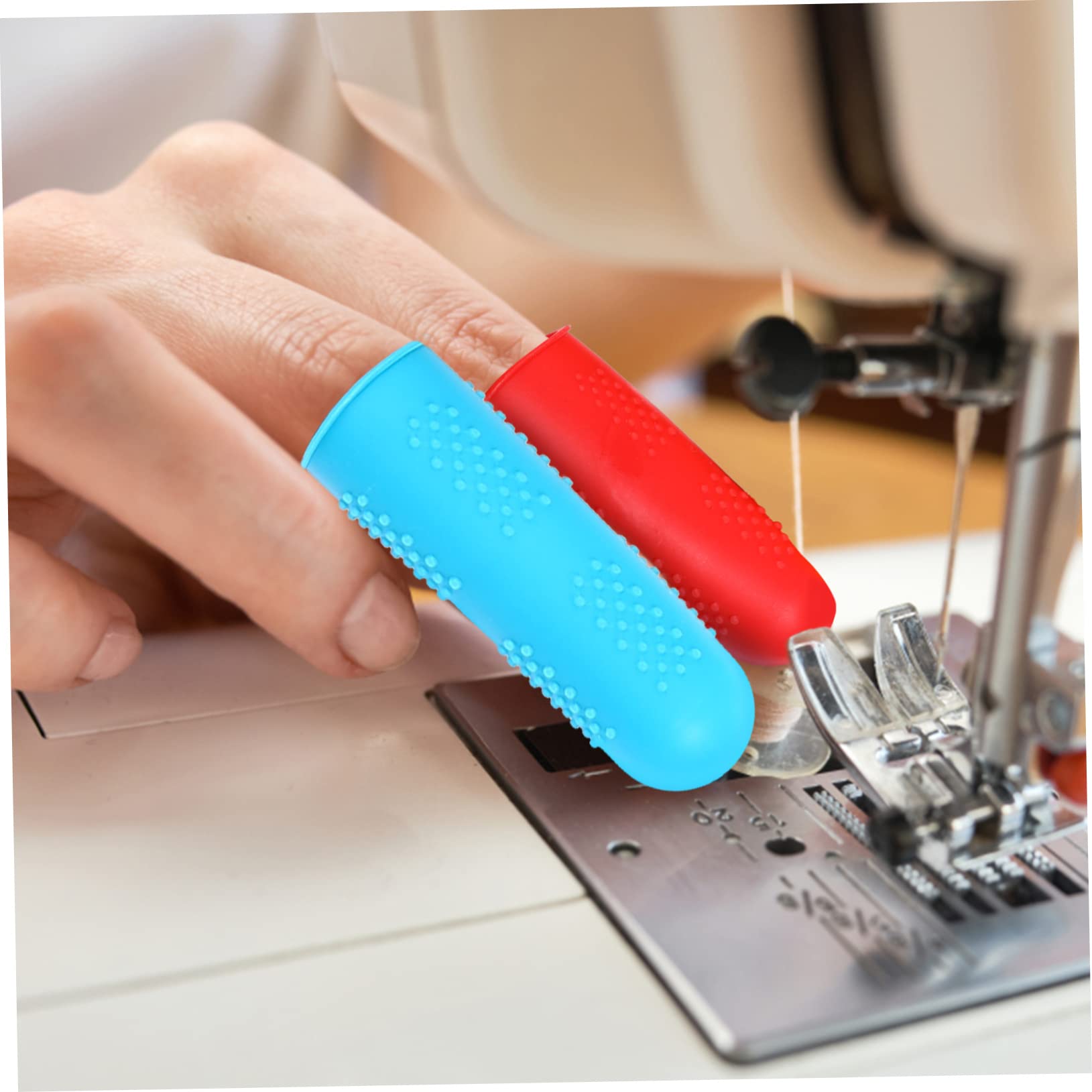 MOLUCKFU Silicone Finger Protectors Set 15 Pcs for Knitting Sewing Boys and Girls Crafts Glue Support