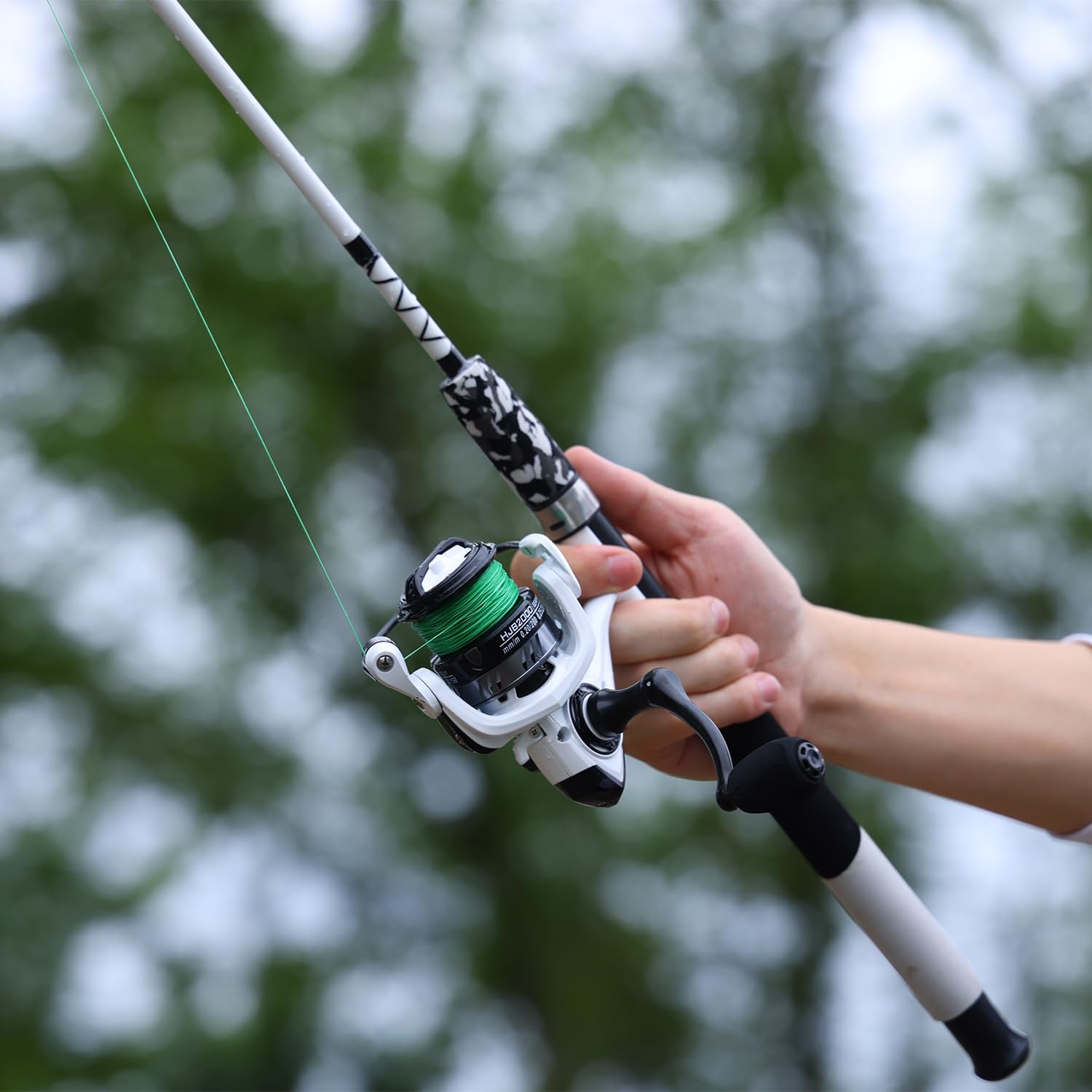 Sougayilang Spinning Reel and 2-Piece Fishing Rod Combo, Durable Graphite & Fiberglass Rod, Split-Grip Cork Handle,Right/Left Handle Position