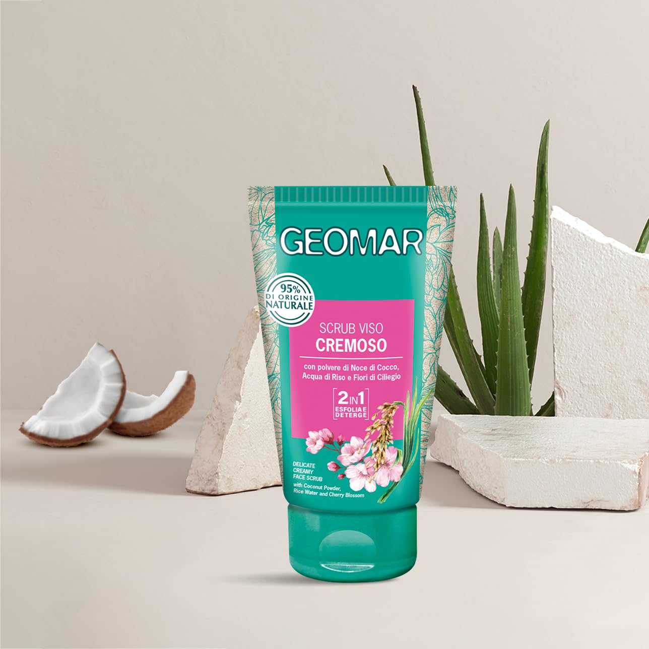 GEOMAR | Scrub Viso Detergente Cremoso, Con polvere di Noce di Cocco, Acqua di Riso e Fiori di Ciliegio, 95% di Origine Naturale, Made in Italy, 1 x 150 ml