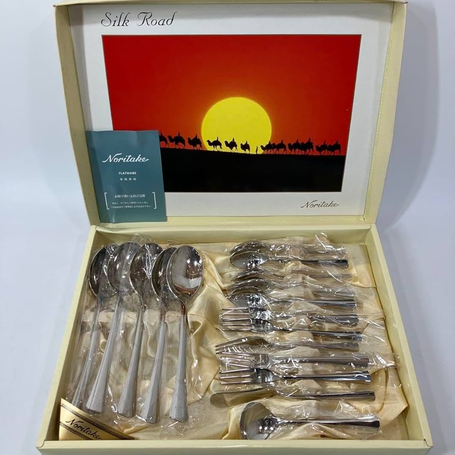 Amazon | A2C56 Noritake ノリタケ カトラリーセット 17ピース シェル Amazon | A2C56 Noritake ノリタケ カトラリーセット 17ピース シェル
