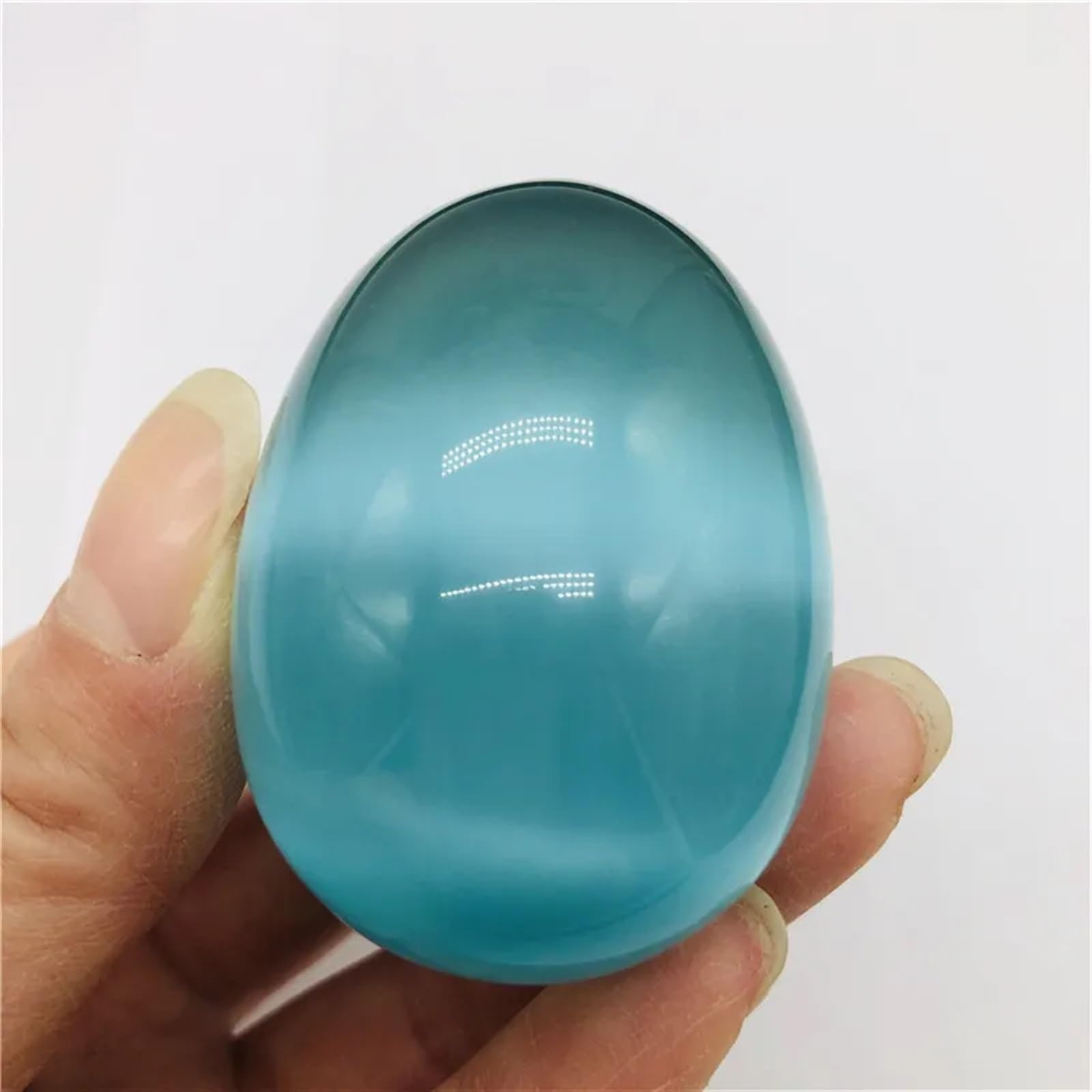 Opale bleue : cristal en forme d'œuf pour décoration intérieure