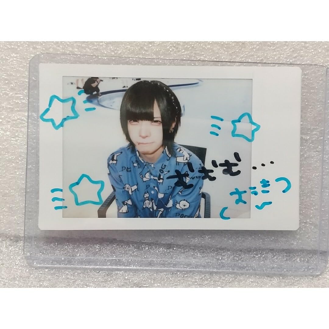 Amazon.co.jp: 当選品 夢喰NEON はうき サイン入り チェキ : おもちゃ