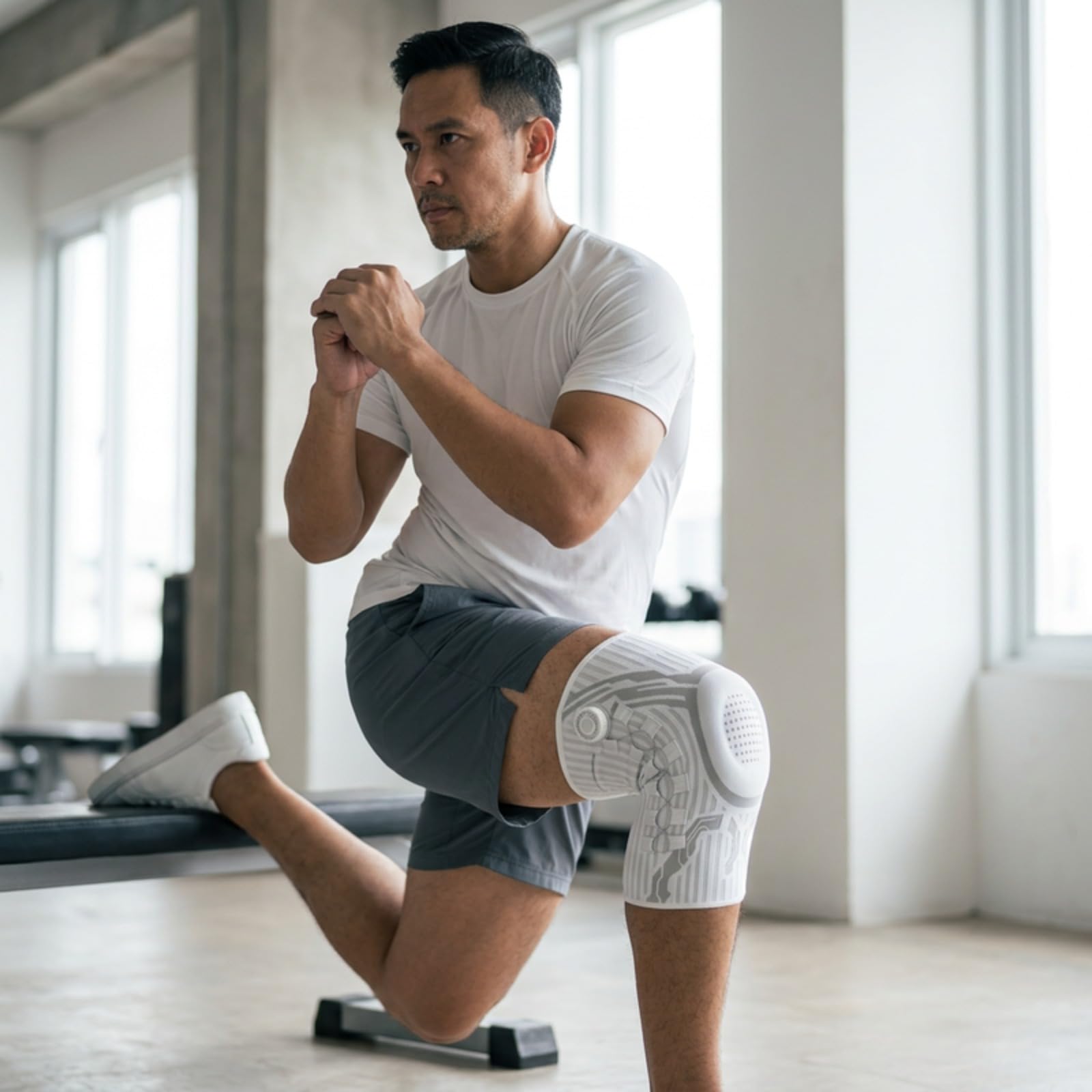 Mobilitee Knaufkniebandage zur Schmerzlinderung, Verstellbare Kniestütze mit Patella Gelpad & Gelenk-Stabilisatoren (Weiß-Rechts,L(65-85kg))