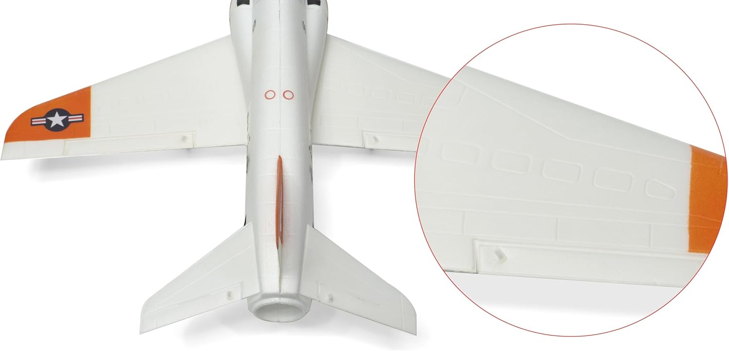 নিচের দিকে view of the MinimumRC T-45 Goshawk RC jet, highlighting the EDF (Electric Ducted Fan) exhaust and wing structure.