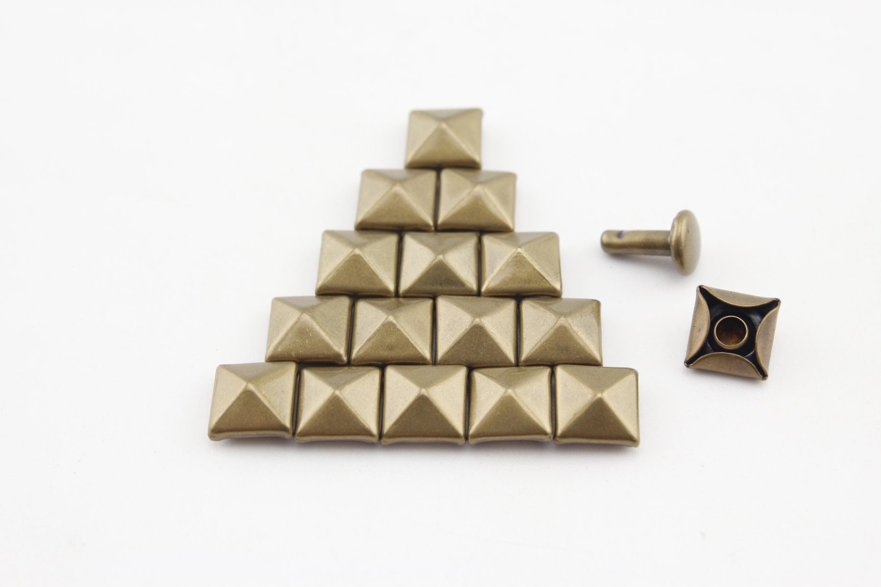 Nieten, Anti-Messing, 5 mm x 5 mm, Pyramidenform, Geldbörsen-Nieten, Nieten, Nieten, Lederniete für Taschen, Kleidung, Schuhe, 75 Sets pro Los H27