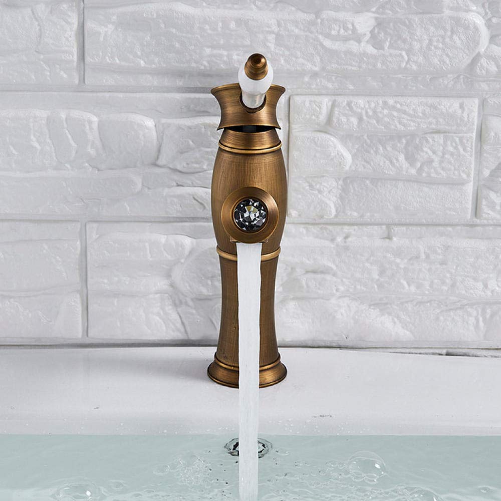 Latón antiguo Extraíble Grifo del fregadero de la cocina Montura en la cubierta Grifería monomando Lavado Grifo de lavabo Grifo de cerámica simple Grifo caliente y frío