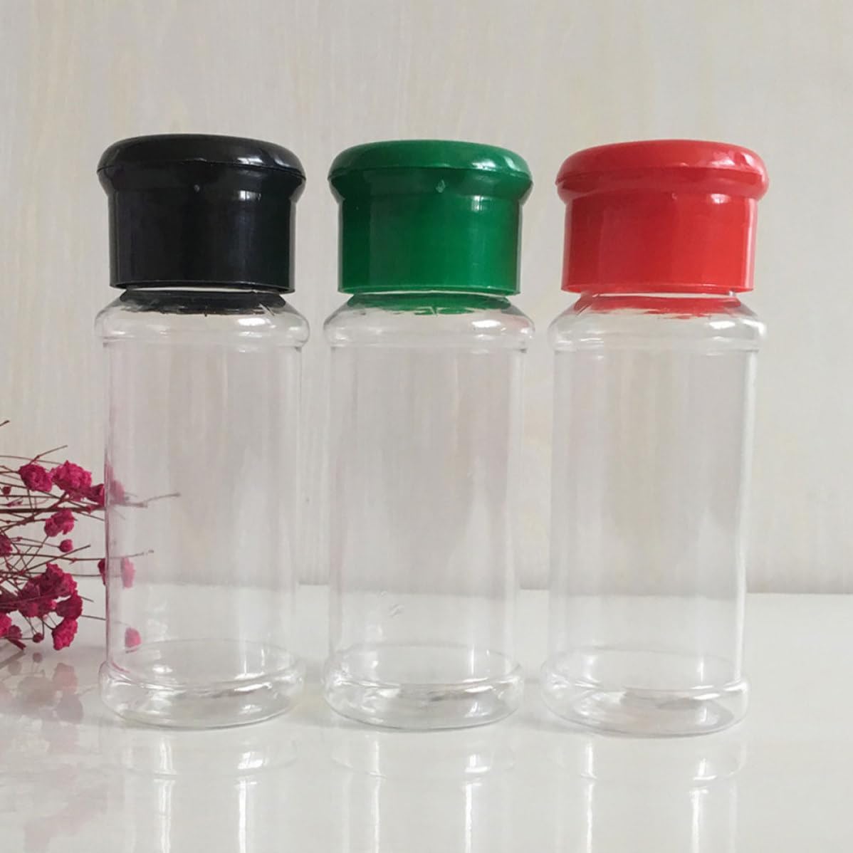 24pcs Plastic Pepper Shakers PET Seasoning Bottle with Rotating Lid