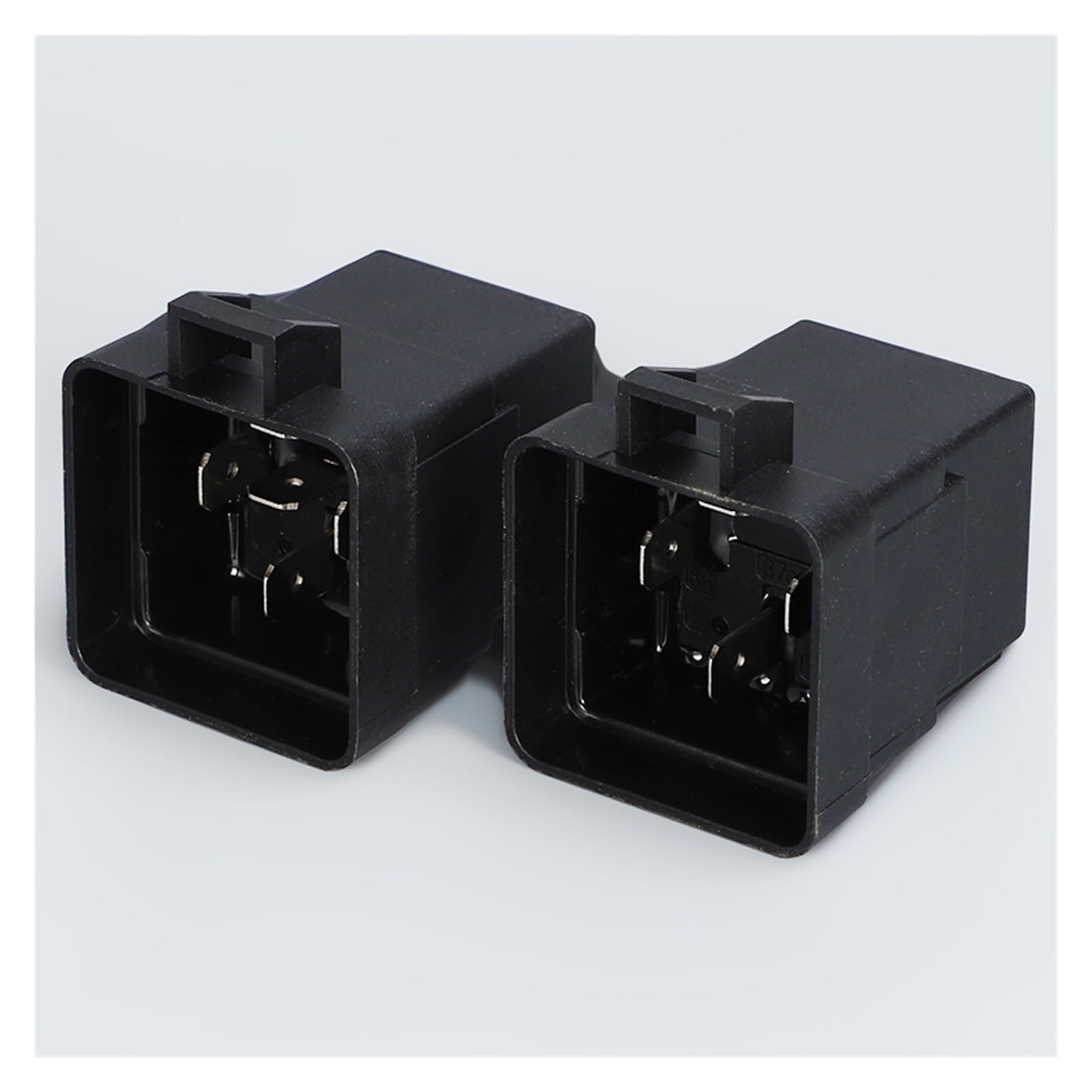 Relé de 5 pines 12V 40A estanco para modificación de luces auxiliares 5