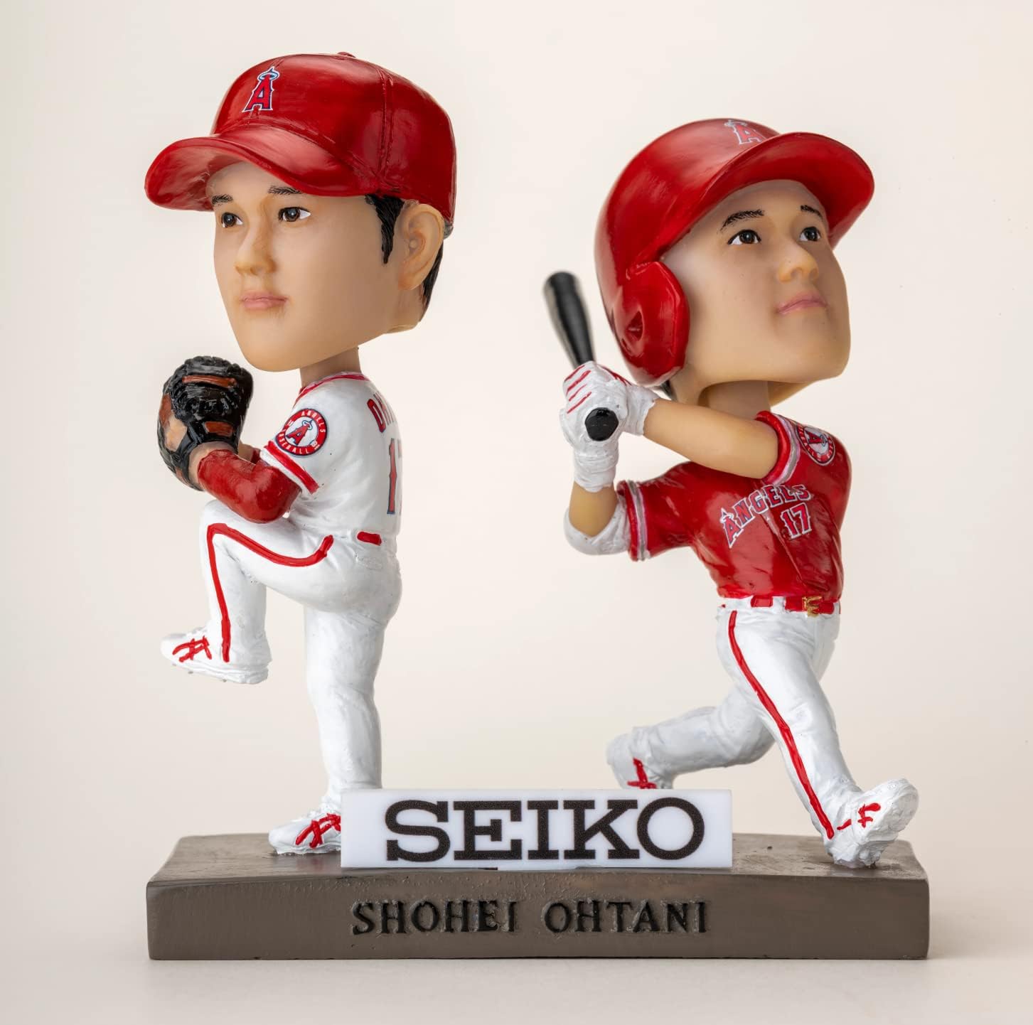 ⭐️SEIKOアストロン⭐️ 大谷翔平 ボブルヘッドフィギュア ２体セット非売品 大谷翔平 ボブルヘッド 二刀流 フィギュア セイコー 大谷翔平 SEIKO