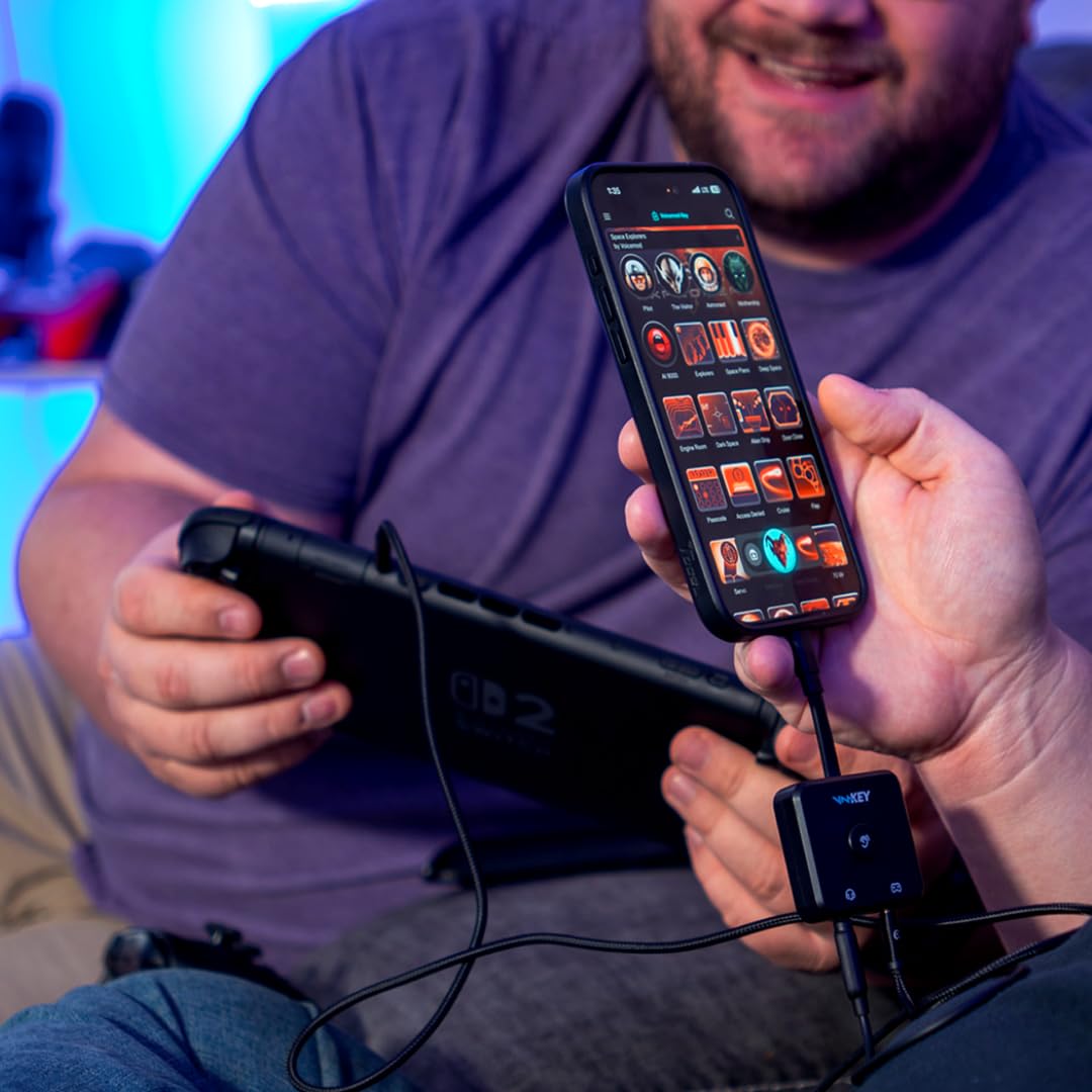 Voicemod Key - VMKey Modificateur de Voix en Temps Réel et Soundboard pour Consoles de Jeu (Compatible avec PS5, PS4, Xbox, SWITCH2)