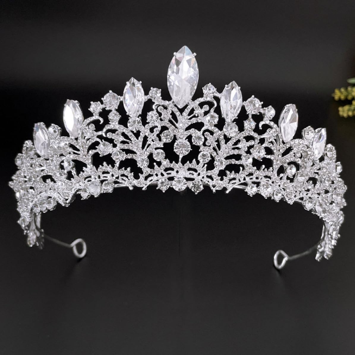 VOSAREA Silver Rhinestone Bridal Tiara Wedding Hair Decor Shining Design and Charming Appearance, Sturdy Zine-alloy Material for Proms and Photography Props